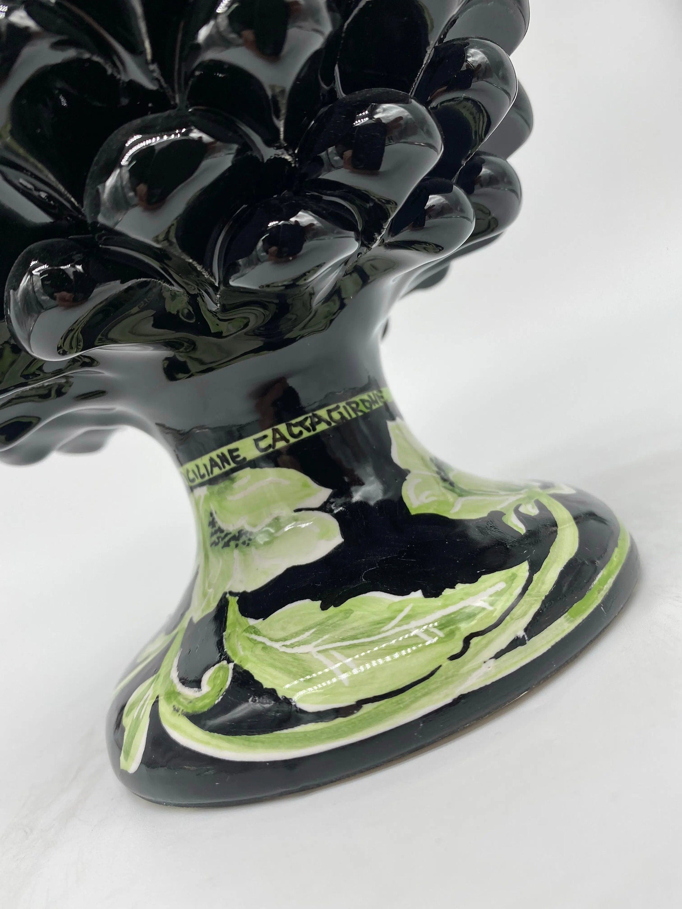 Pigna Ceramica Caltagirone cm H.20 Artigianale VENUS Nero Verde DD CERAMICHE SICILIANE