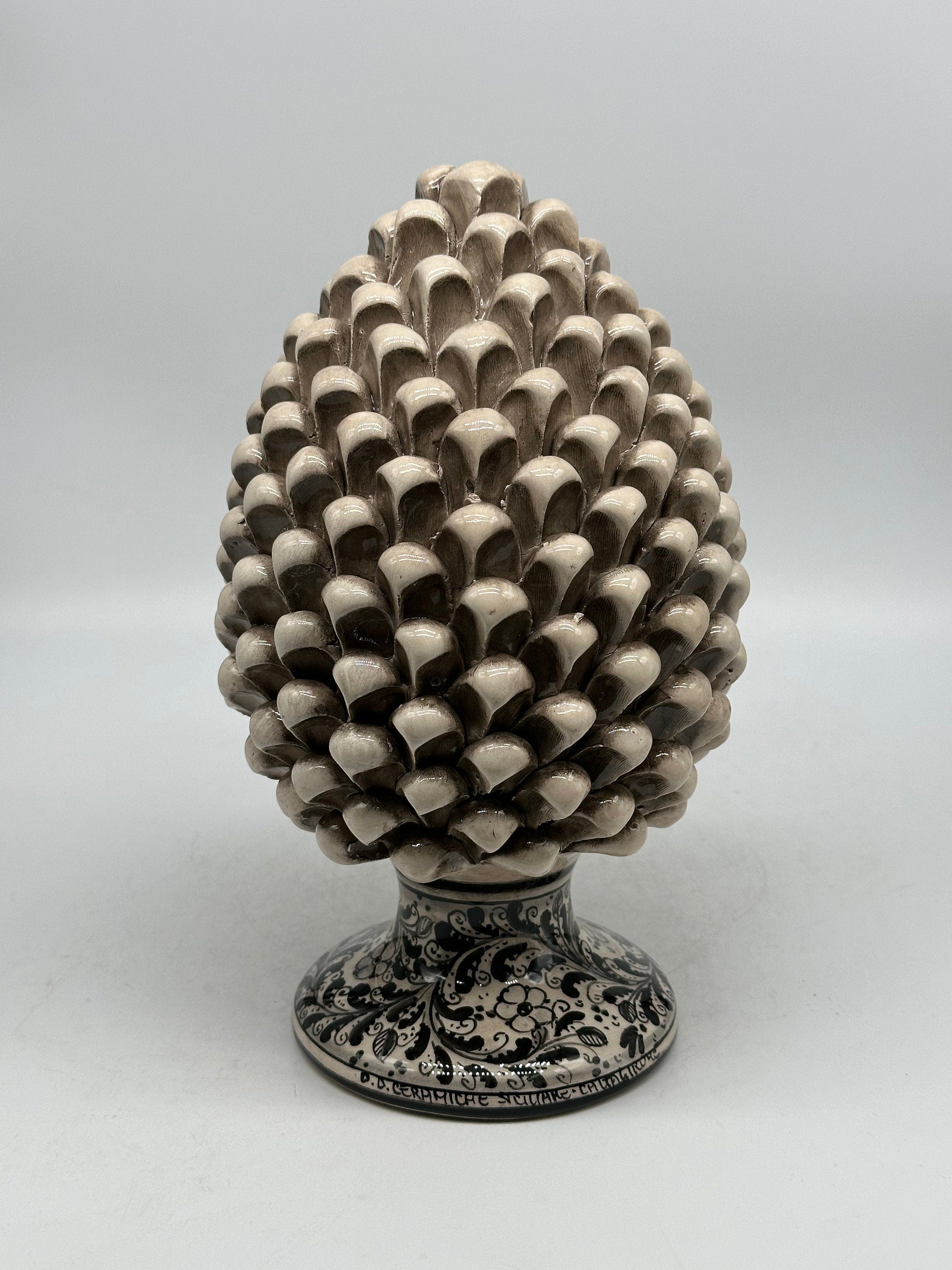 Pigna Ceramica Caltagirone cm H.25 Artigianale Beige Base Decorata