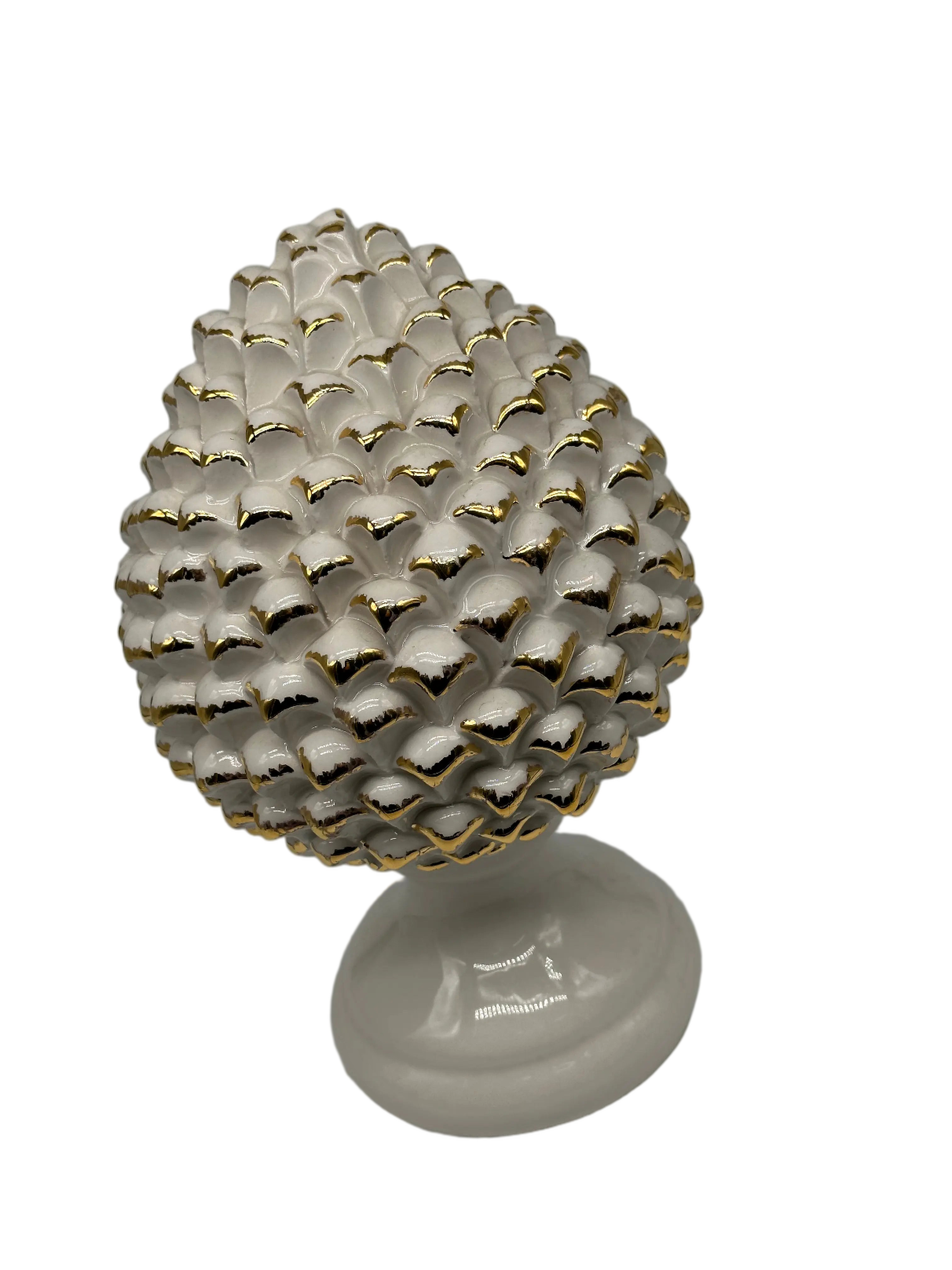 Pigna Ceramica Caltagirone cm H.28 L.17 Artigianale Bianco Oro Linea Luis DD CERAMICHE SICILIANE