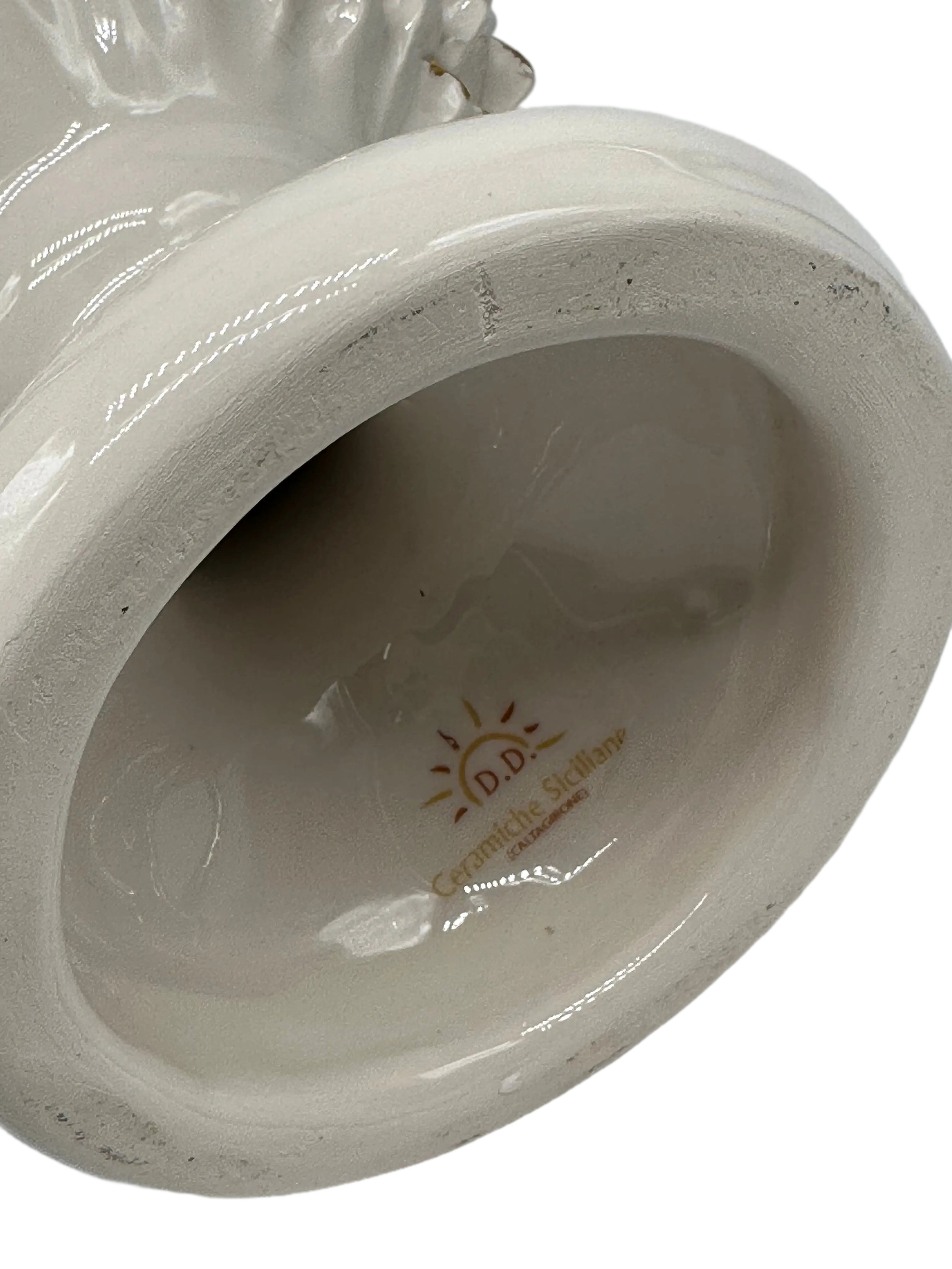 Pigna Ceramica Caltagirone cm H.28 L.17 Artigianale Bianco Oro Linea Luis DD CERAMICHE SICILIANE