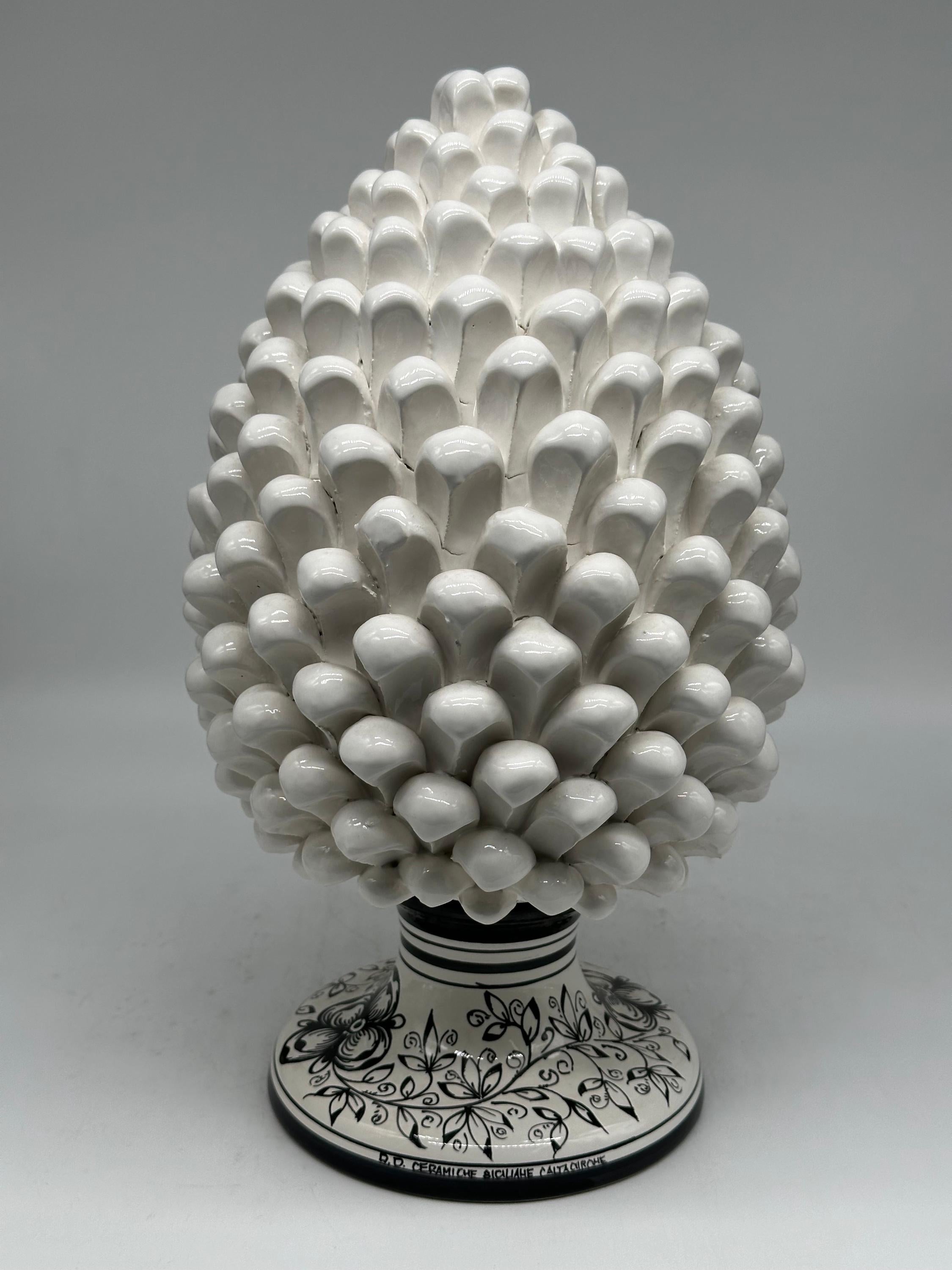 Pigna Ceramica Caltagirone cm H.35 Artigianale Bianca Base Decorata - PIGNA