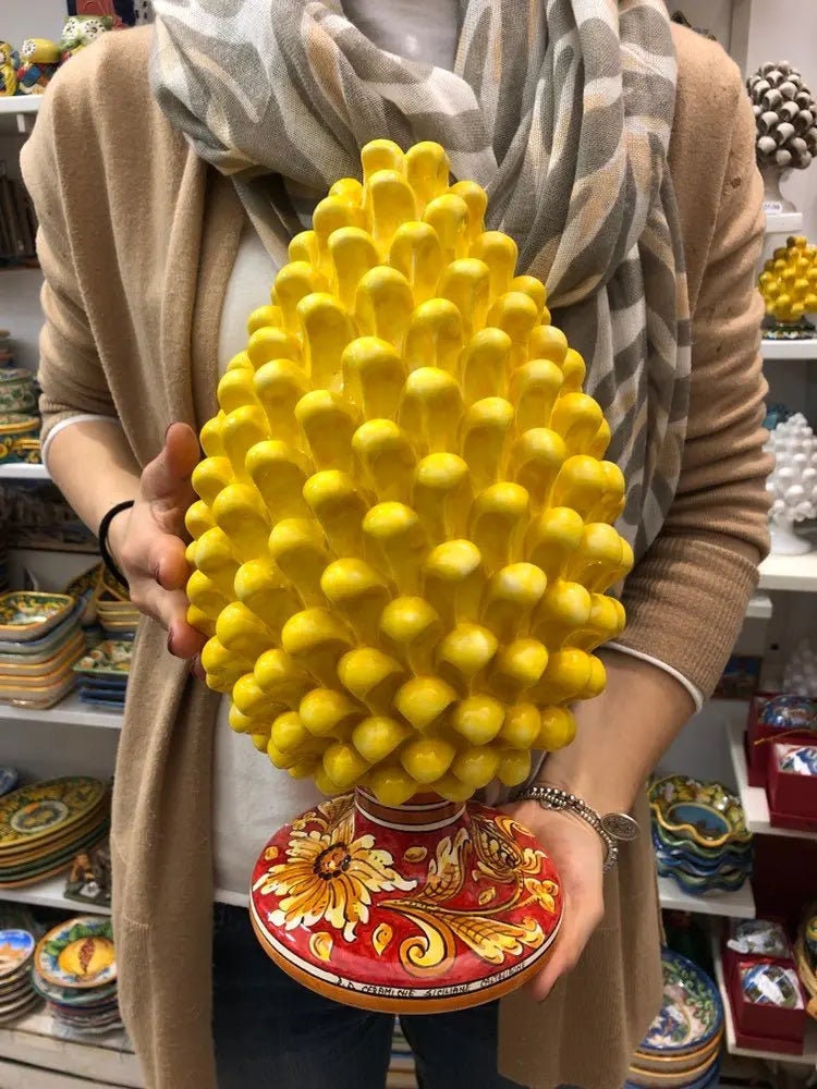 Pigna Ceramica Caltagirone cm H.35 Artigianale Giallo Base Decorata DD CERAMICHE SICILIANE