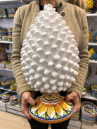 Pigna Ceramica Caltagirone cm H.40 Artigianale Bianco con Base Decorata DD CERAMICHE SICILIANE