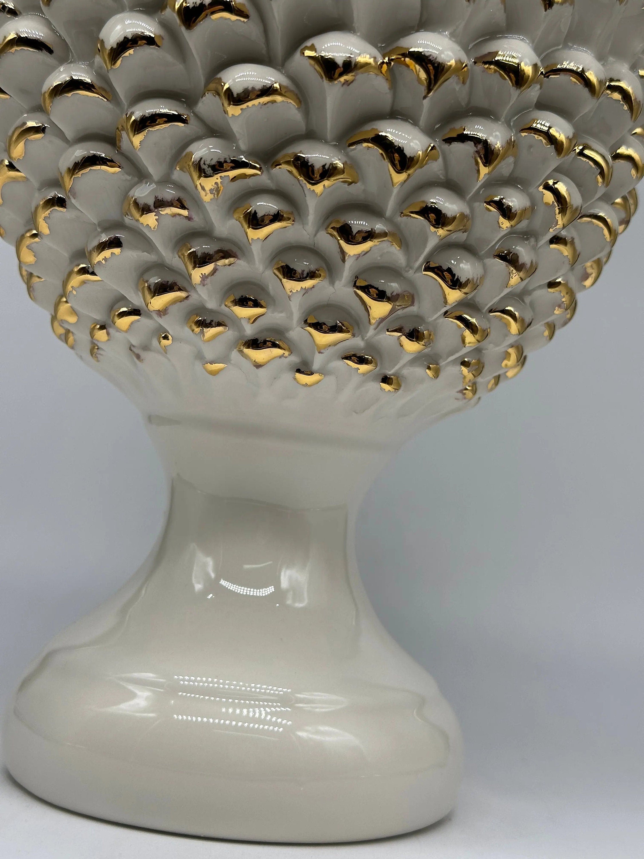Pigna Ceramica Caltagirone cm H.40 Artigianale Bianco Oro Linea Luis DD CERAMICHE SICILIANE