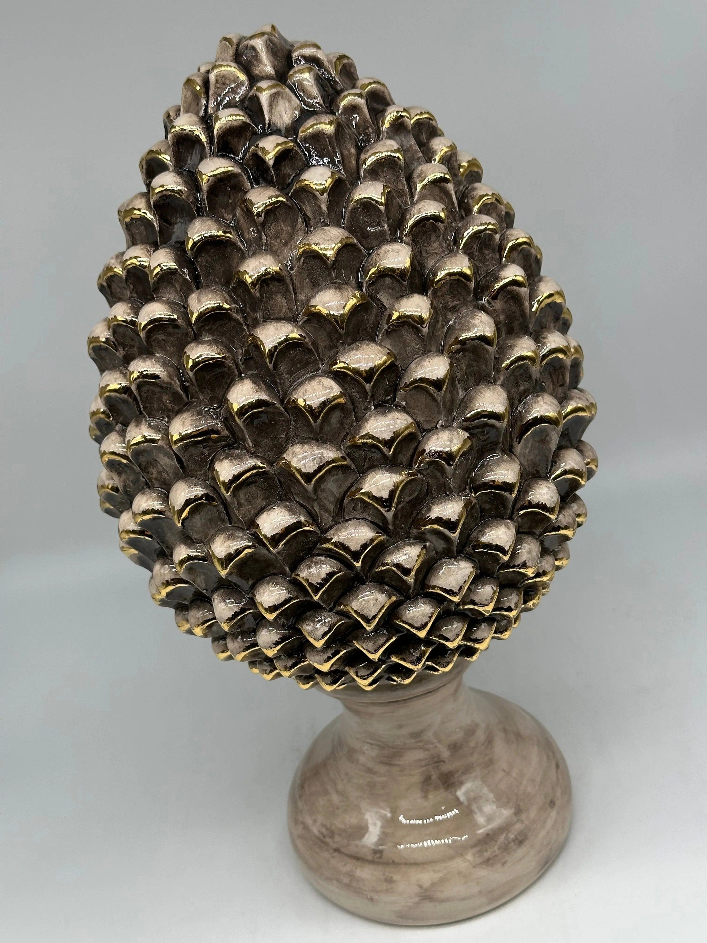 Pigna Ceramica Caltagirone cm H.40 Artigianale Écru Oro Linea Luis DD CERAMICHE SICILIANE