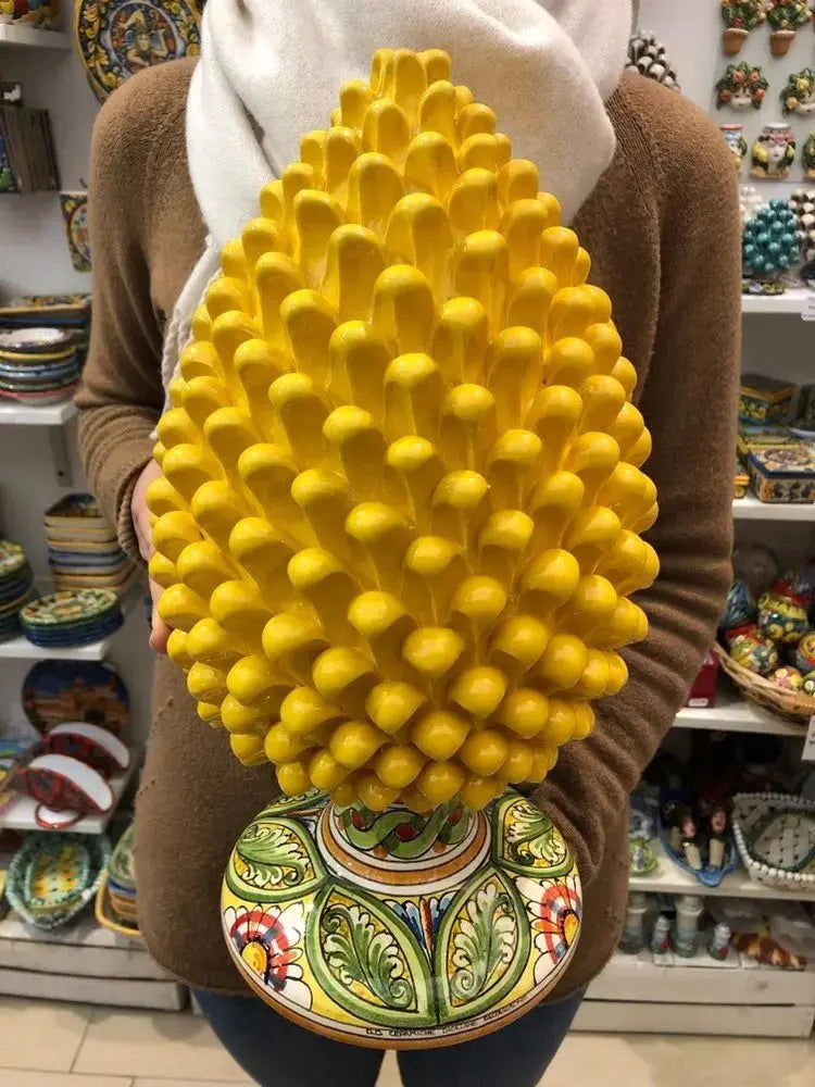 Pigna Ceramica Caltagirone cm H.40 Artigianale Giallo Base Decorata - DD CERAMICHE SICILIANE