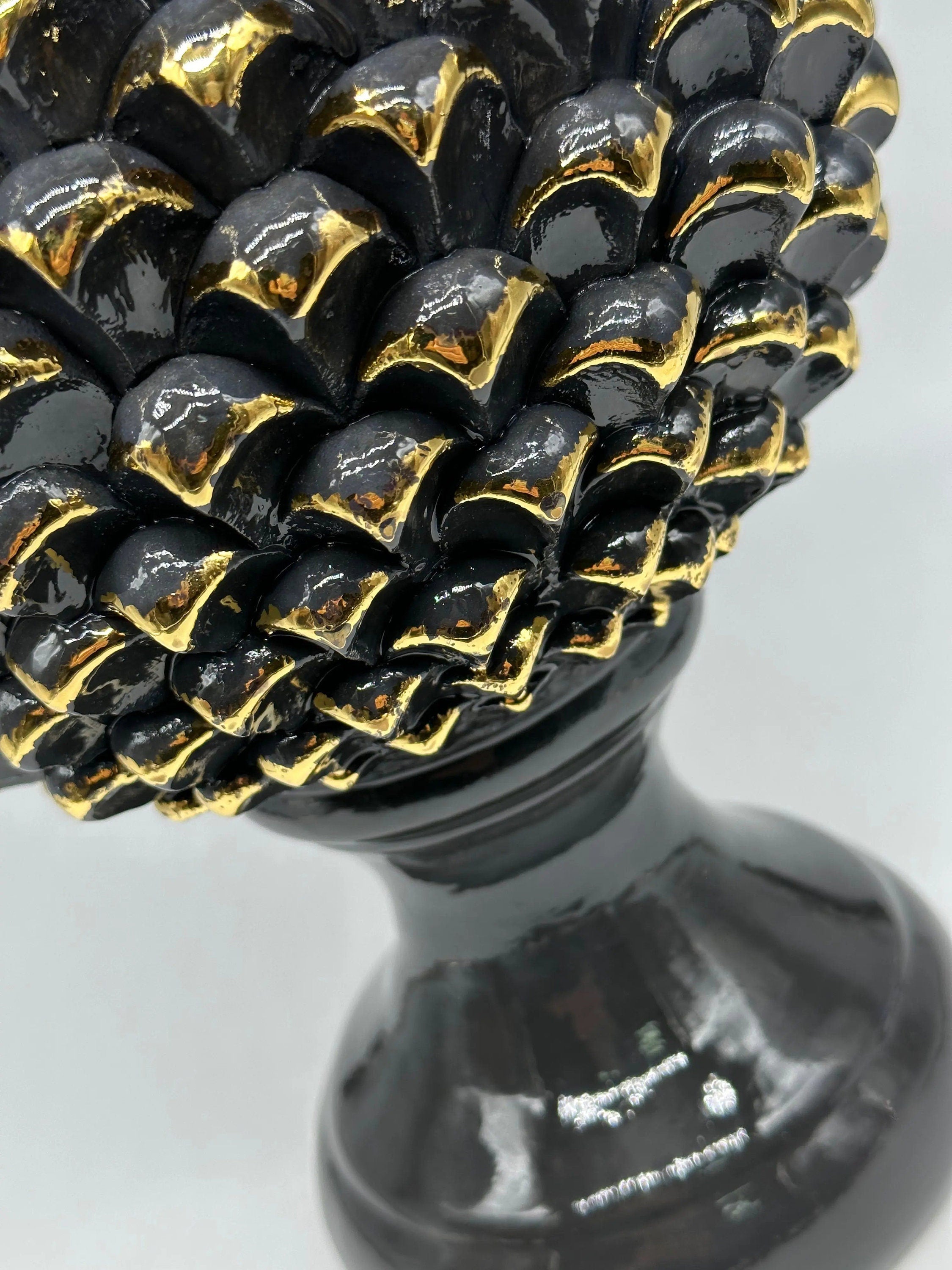 Pigna Ceramica Caltagirone cm H.40 Artigianale Nero Oro Linea Luis DD CERAMICHE SICILIANE