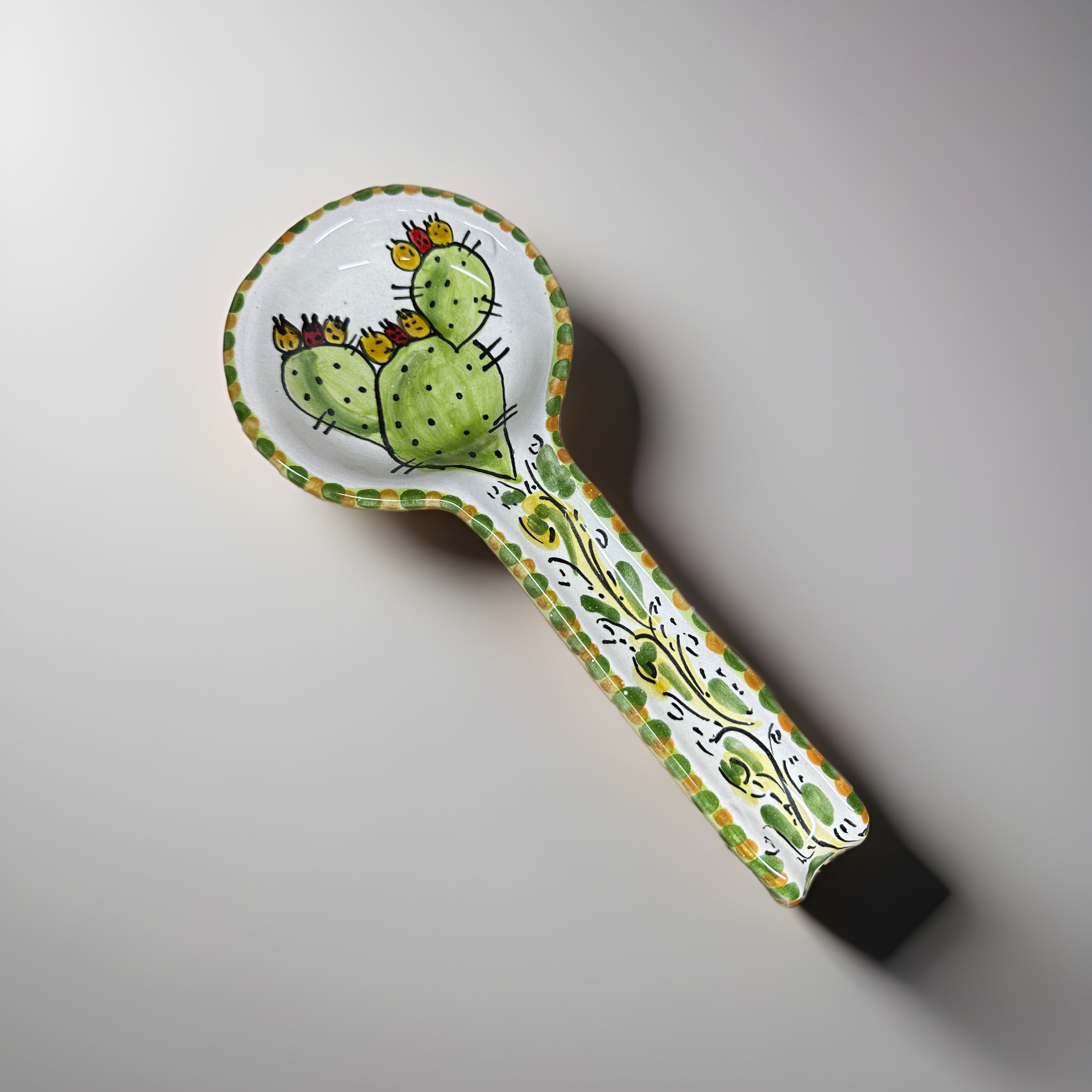 Poggiamestolo Fichi d’India Decorato a mano 30x13cm Ceramica Caltagirone - OGGETTISTICA