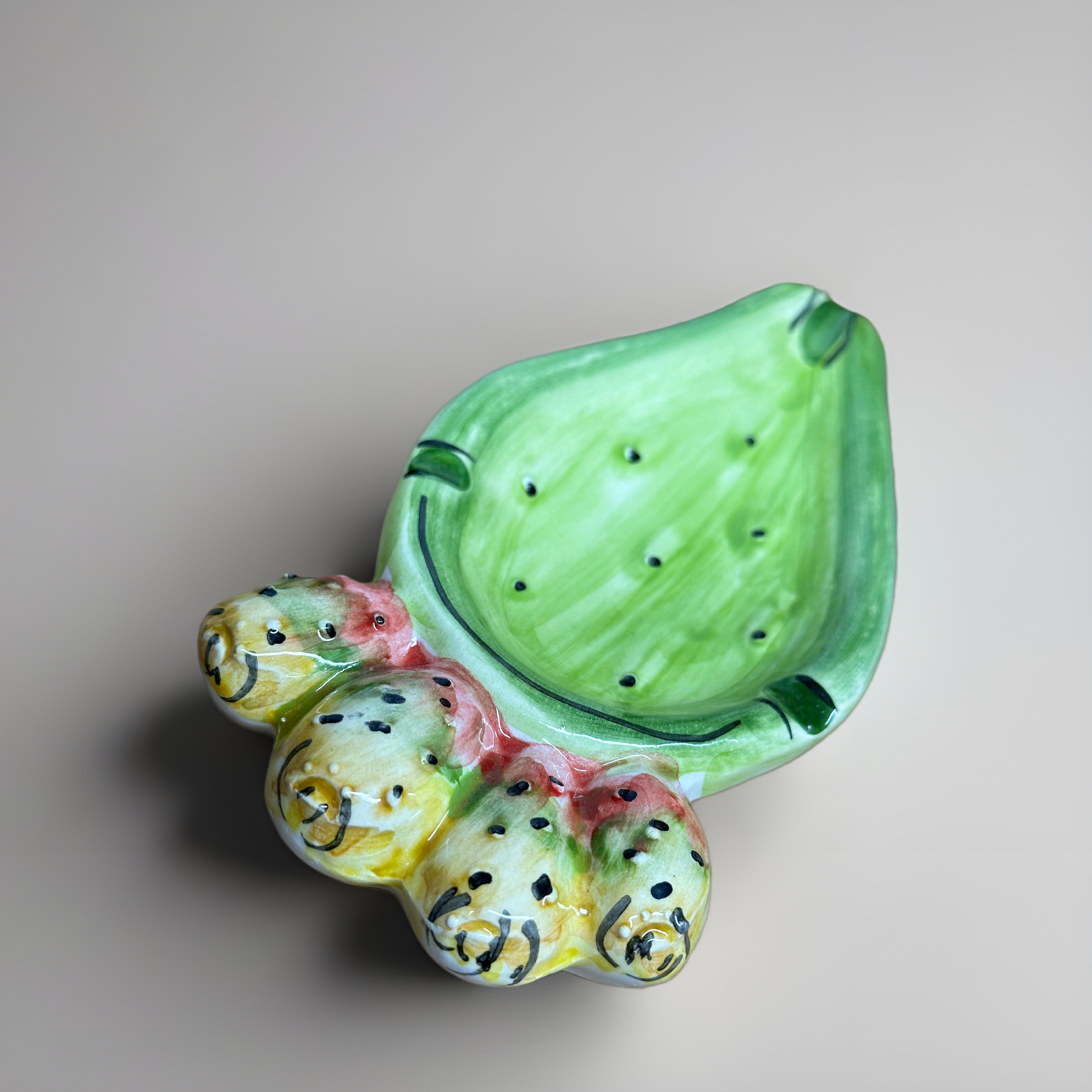 Posacenere Pala Fichi d’India Decorata a mano 16x9cm Ceramica Caltagirone - OGGETTISTICA