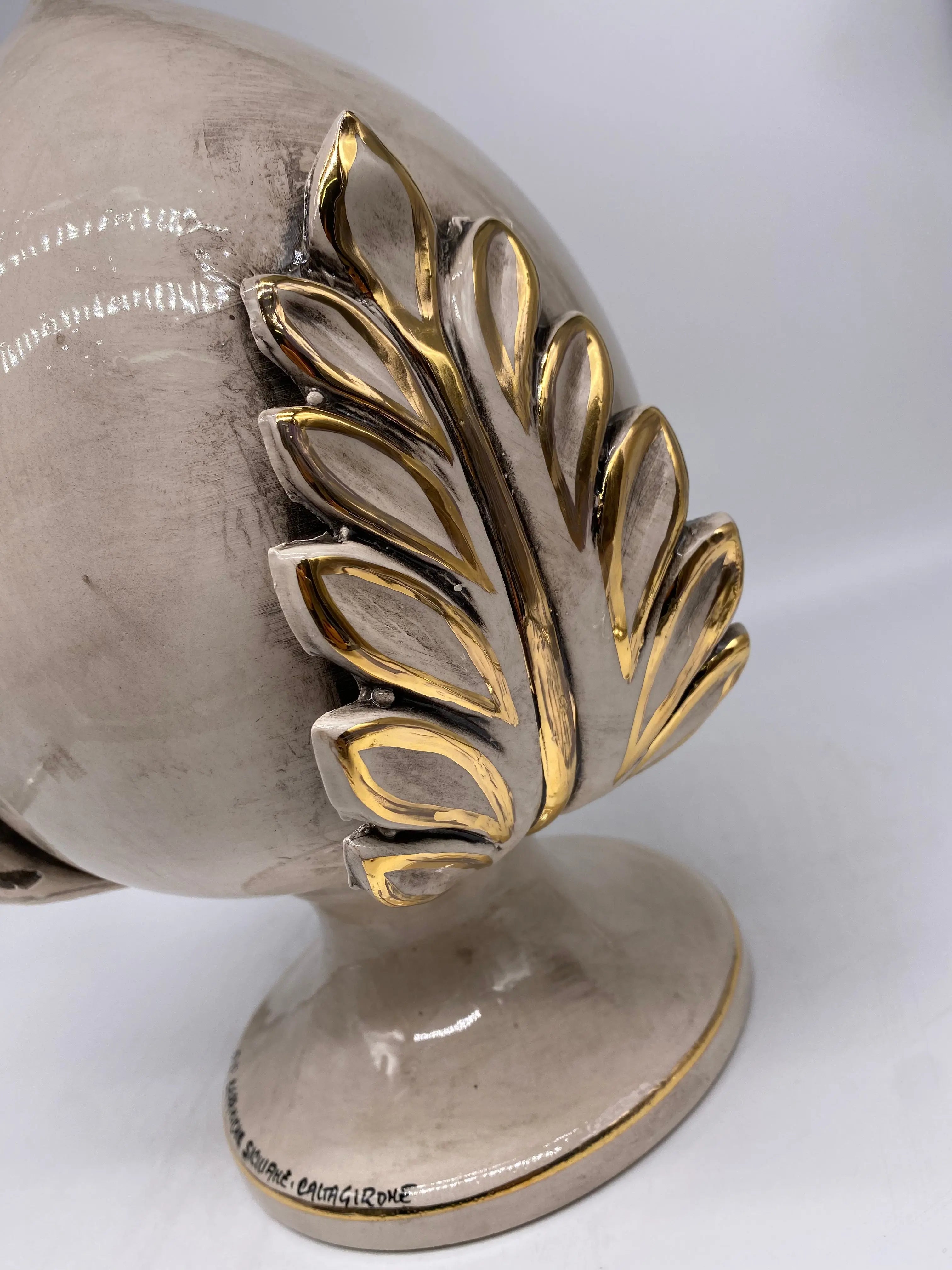 Pumo Ceramica Caltagirone cm H.30 Artigianale Écru Oro DD CERAMICHE SICILIANE