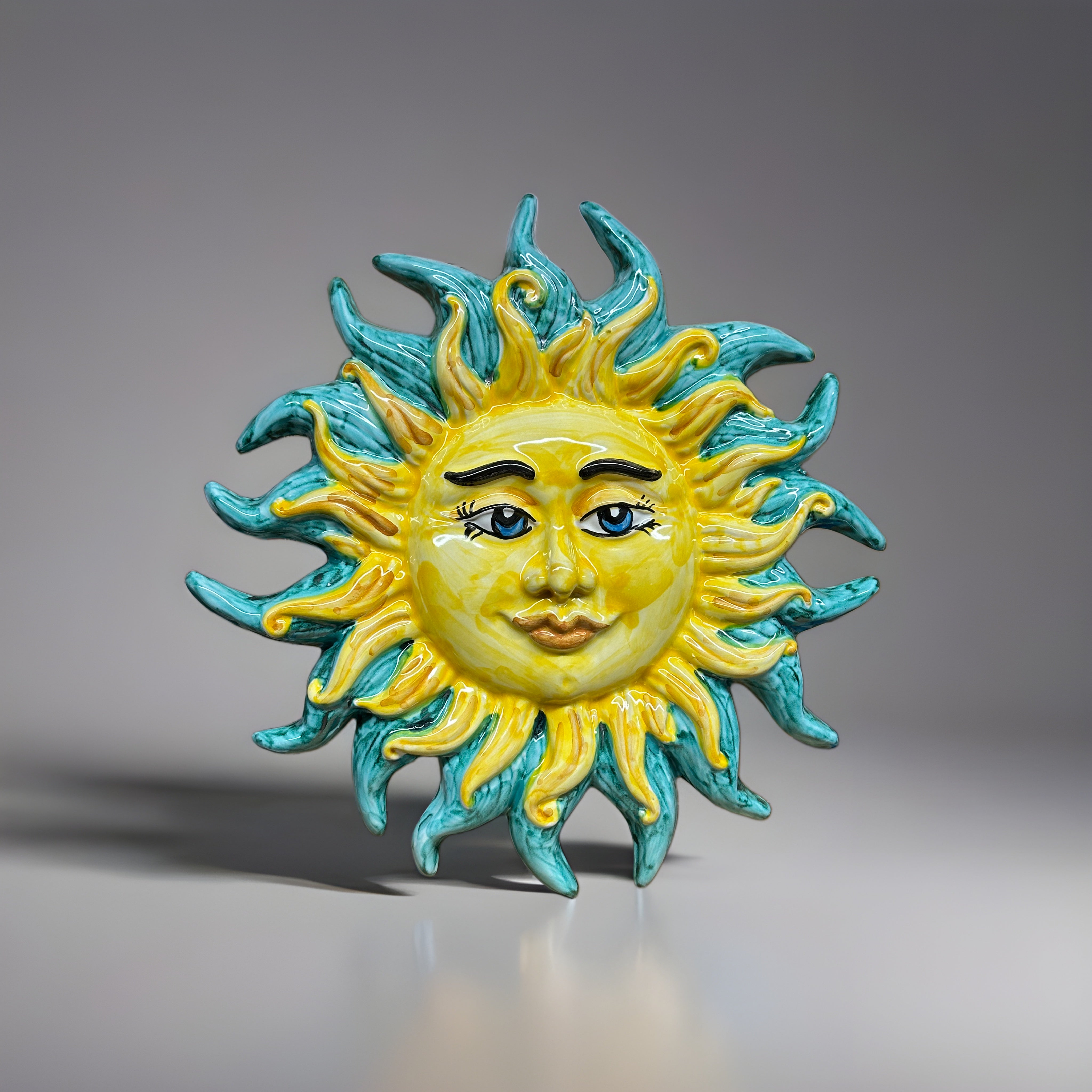 Sole Decorato Giallo Celeste cm D.29 Ceramica Caltagirone - OGGETTISTICA