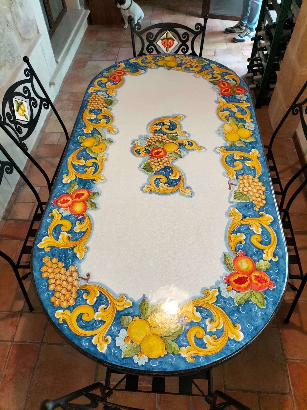 Tavolo Ovale Ornato con Frutti Vari – Pietra Lavica Decorata - TAVOLI