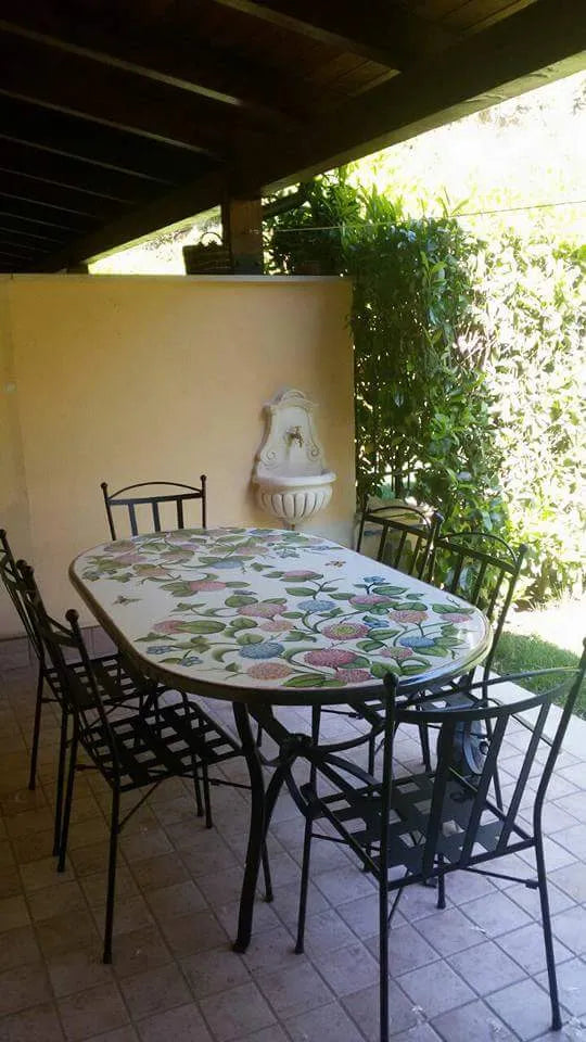 Tavolo Ovale Ortensie – Pietra Lavica Decorata - TAVOLI