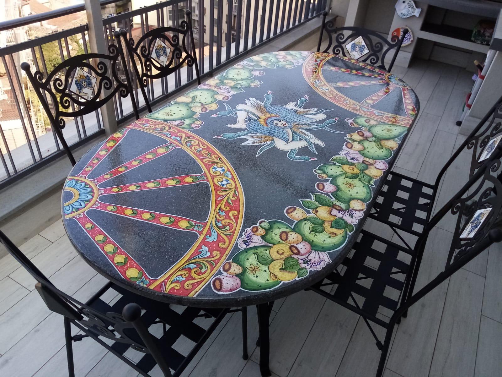 Tavolo Ovale Sicilia Bedda con Trinacria – Pietra Lavica Decorata - TAVOLI