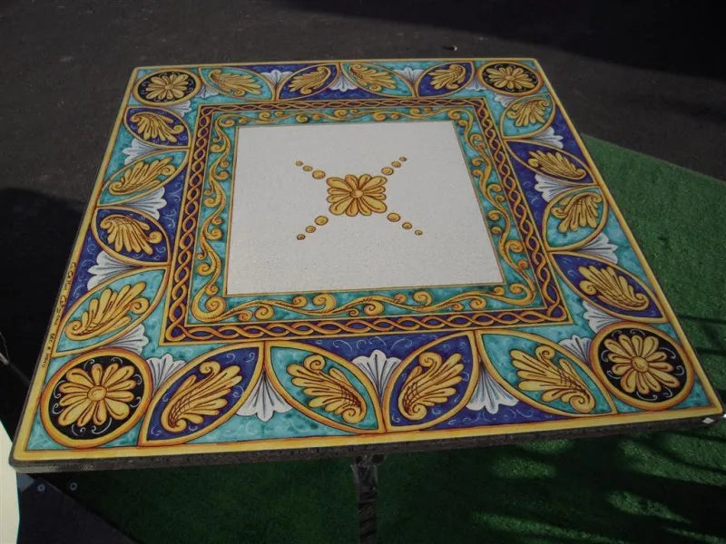 Tavolo Quadrato Arabesco – Pietra Lavica Decorato - TAVOLI