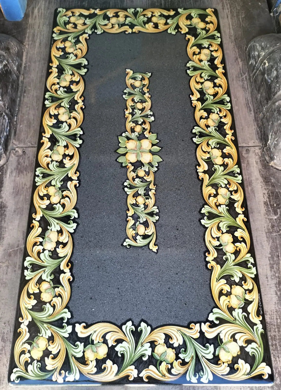 Tavolo Rettangolare Ornato con Fondo Nero - Pietra Lavica Decorata - TAVOLI