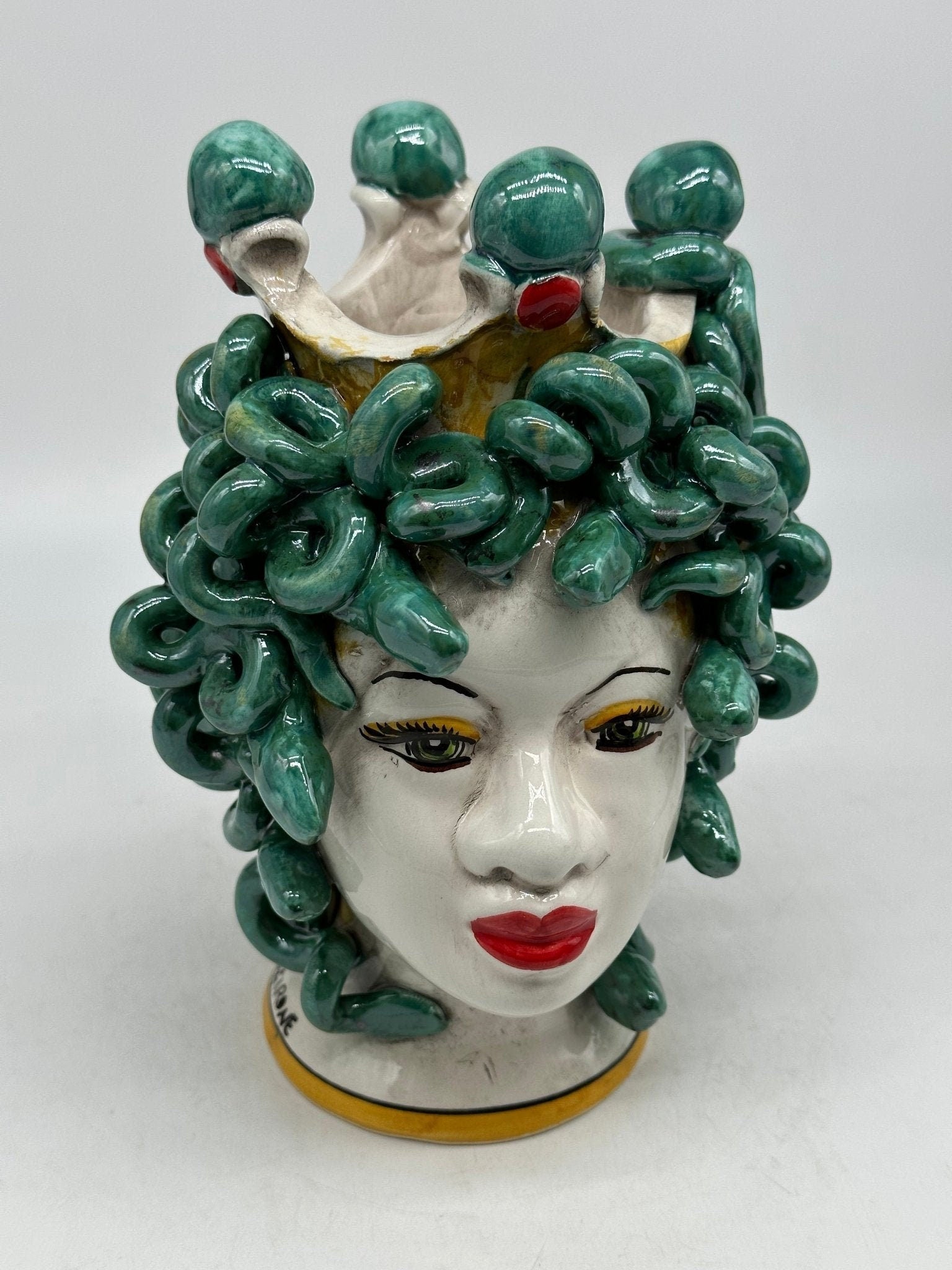 Testa Mitologica Medusa Ceramica Caltagirone cm H.20 L.15 Artigianale - DD CERAMICHE SICILIANE