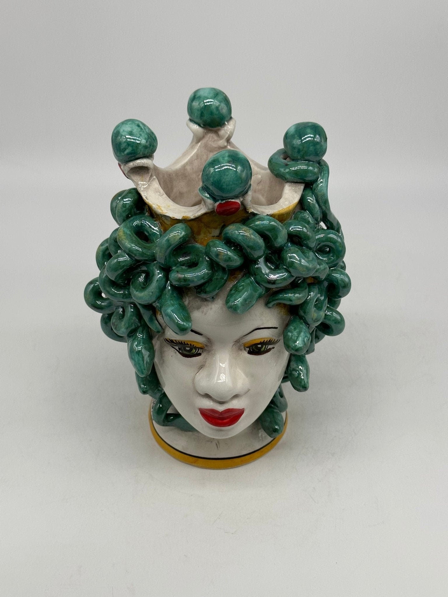 Testa Mitologica Medusa Ceramica Caltagirone cm H.20 L.15 Artigianale - DD CERAMICHE SICILIANE