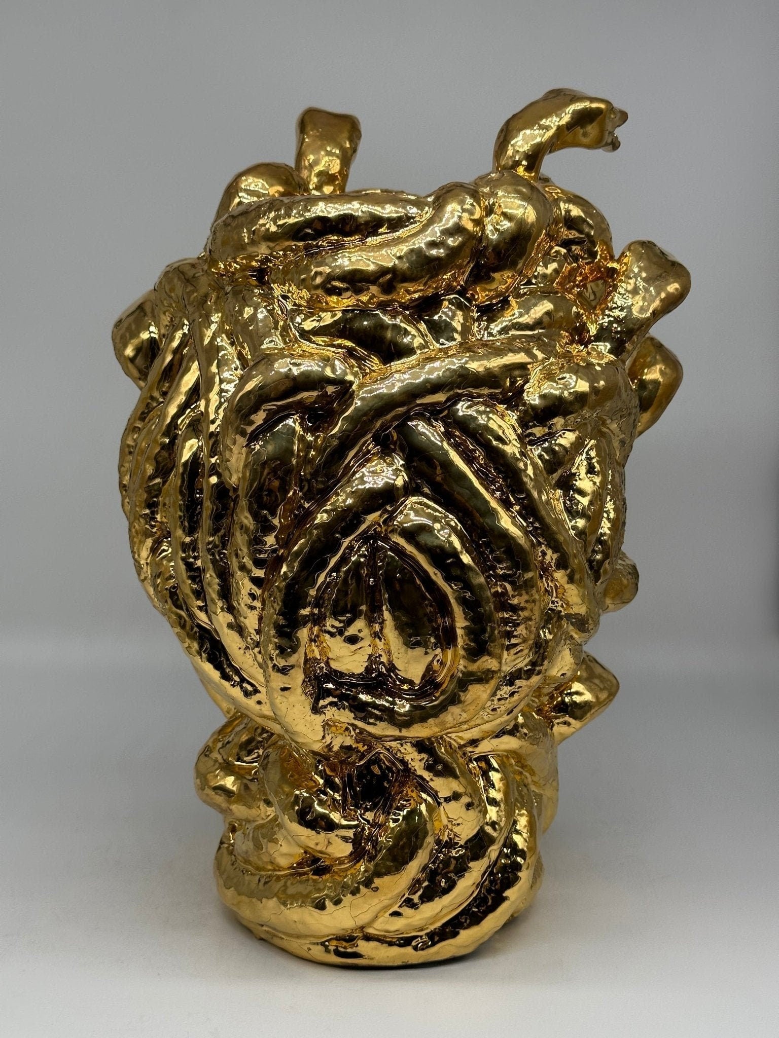 Testa Mitologica Medusa Ceramica Caltagirone cm H.38 L.25 Artigianale “GOLD EDITION” - DD CERAMICHE SICILIANE