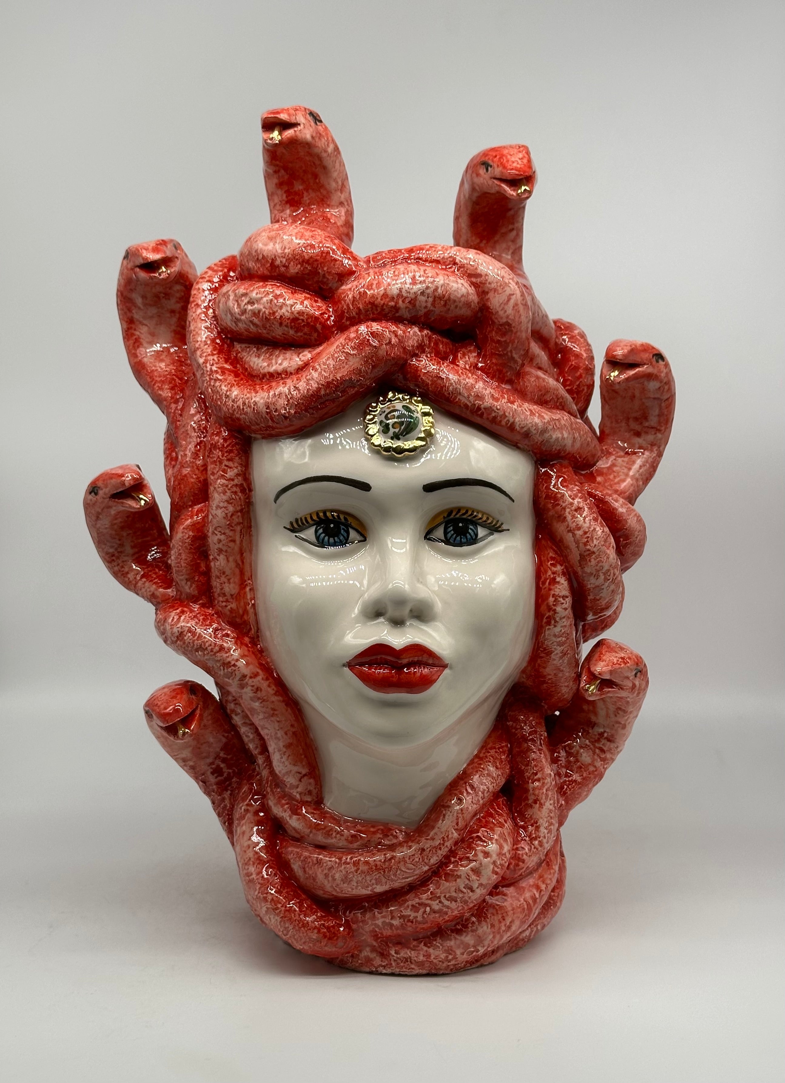 Testa Mitologica Medusa Ceramica Caltagirone cm H.38 L.25 Artigianale Rosso dettagli Oro - TESTA DI MORO