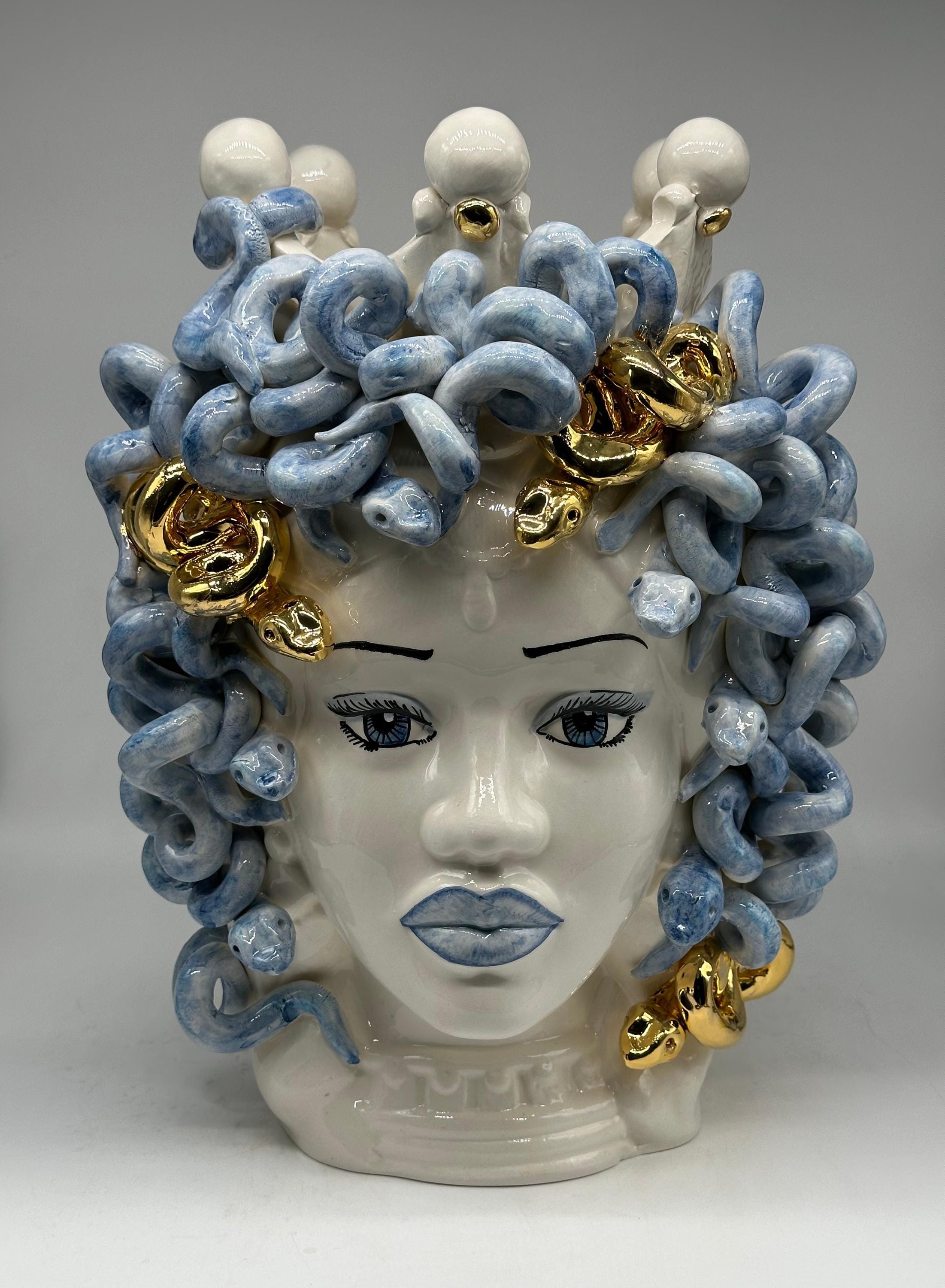 Testa Mitologica Medusa “Luxury” Ceramica Caltagirone cm H.40 L.30 Artigianale - TESTA DI MORO
