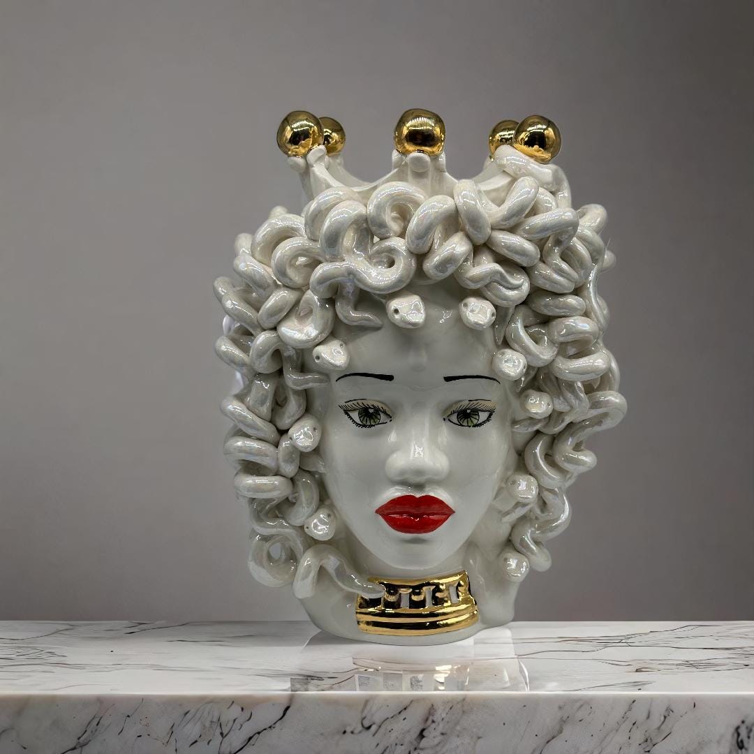 Testa Mitologica Medusa “Luxury Madreperla” Ceramica Caltagirone cm H.40 L.30 Artigianale - TESTA DI MORO
