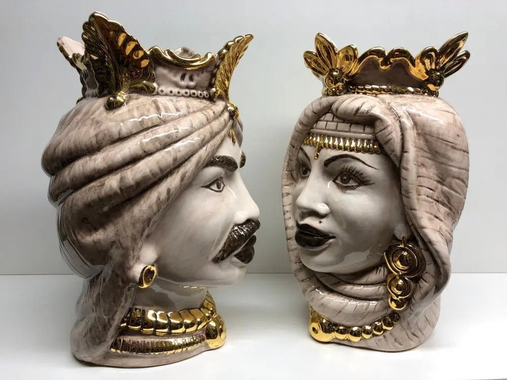 Teste di Moro Afro Ceramica Caltagirone cm H.35 L.23 Artigianale Écru dettagli Oro DD CERAMICHE SICILIANE