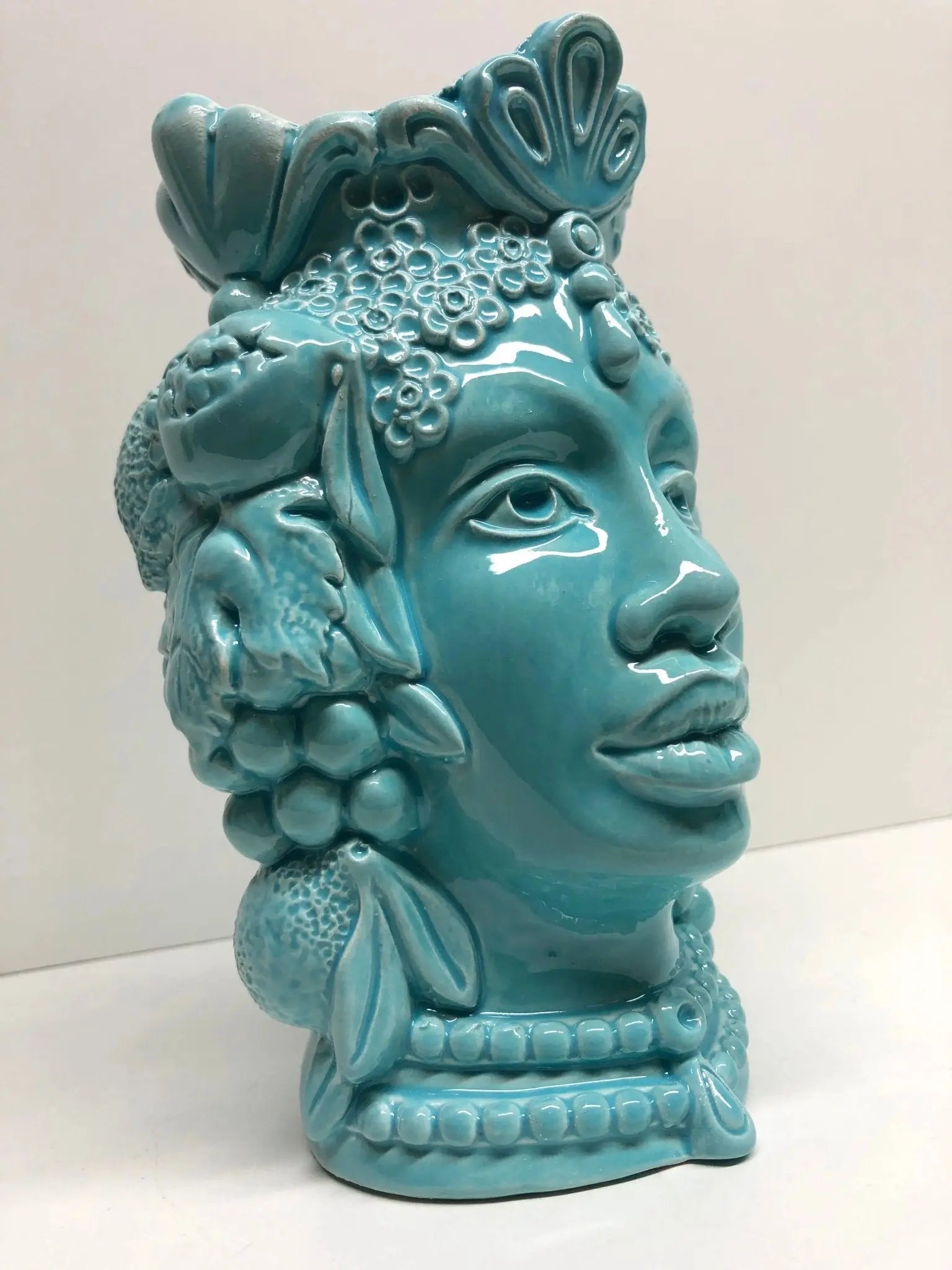 Teste di Moro Afro Frutta Ceramica Caltagirone cm H.18 L.12 Artigianale Celeste - DD CERAMICHE SICILIANE