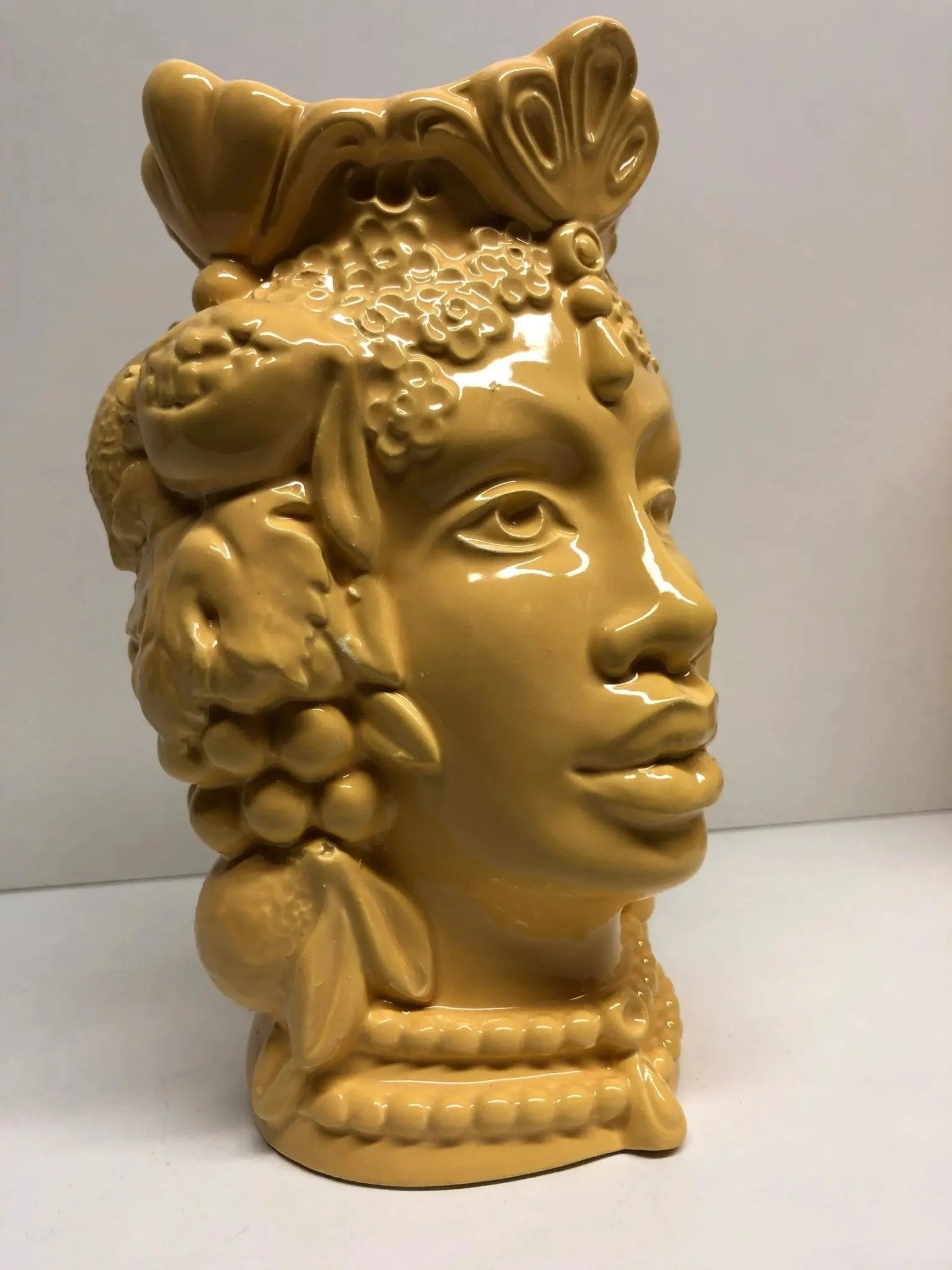 Teste di Moro Afro Frutta Ceramica Caltagirone cm H.18 L.12 Artigianale Giallo - DD CERAMICHE SICILIANE