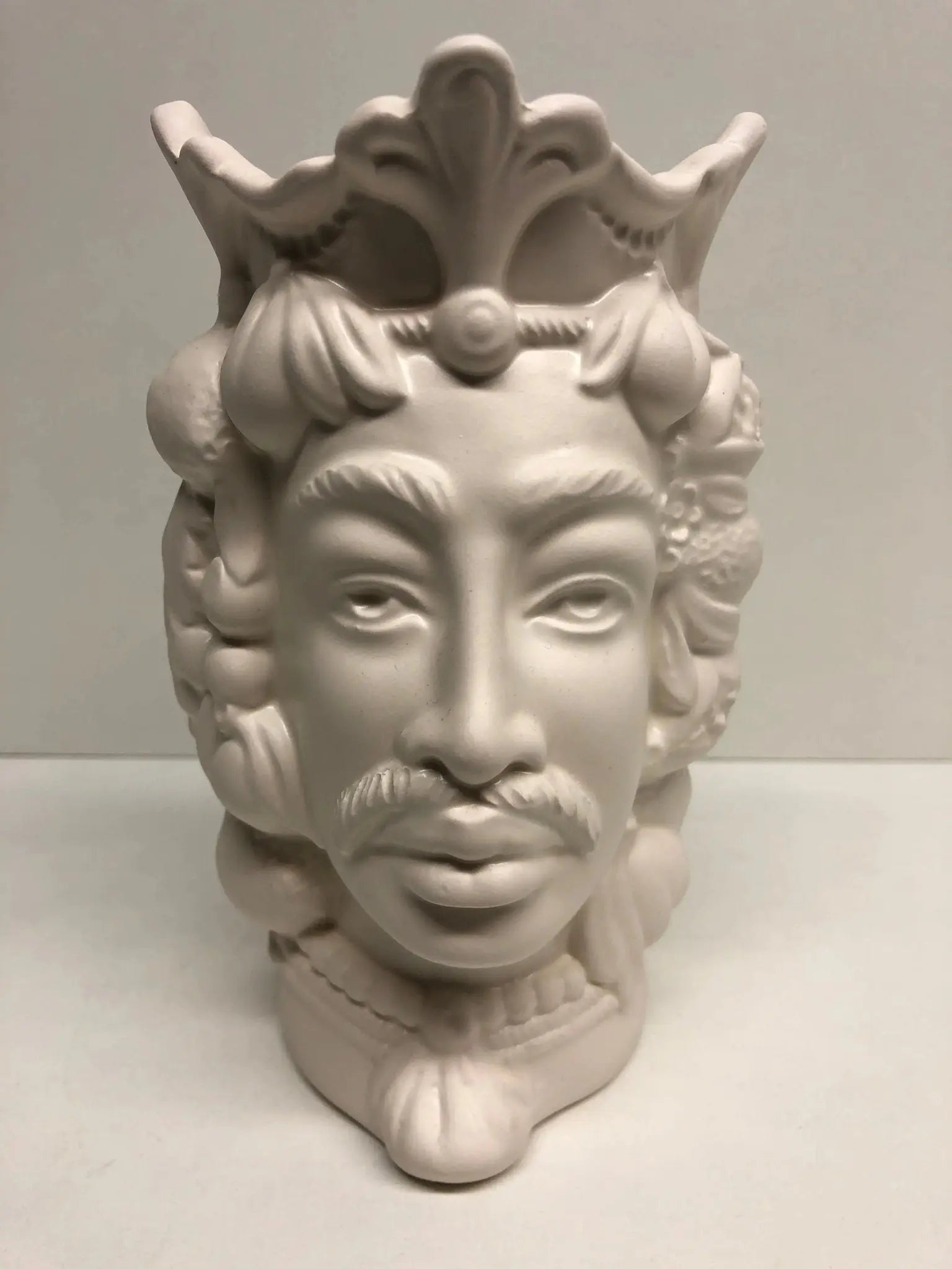 Teste di Moro Afro Frutta Ceramica Caltagirone cm H.18 L.12 Artigianale Bianco Opaco - DD CERAMICHE SICILIANE