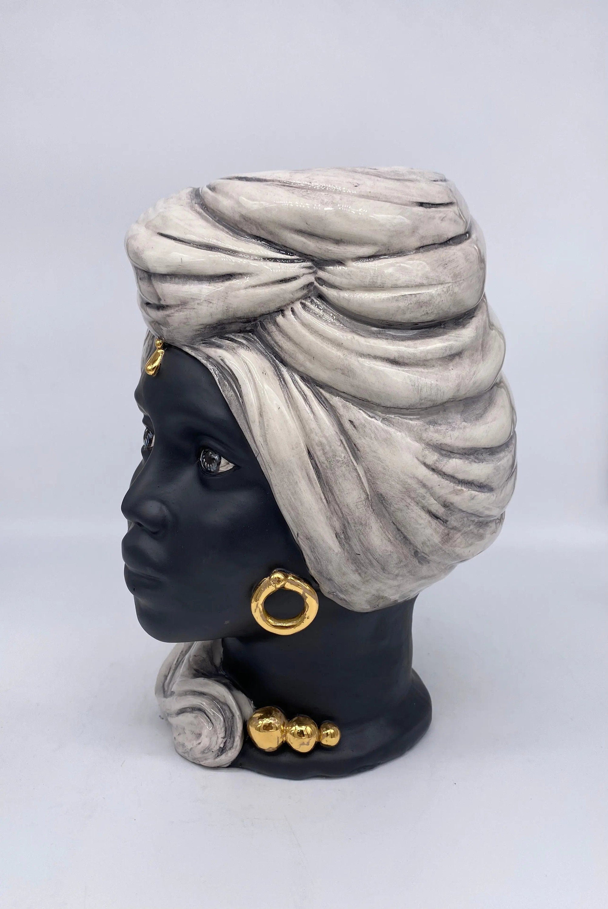 Teste di Moro Anubi Ceramica Caltagirone cm H.29 L.20 Artigianale Ghiaccio Nero Oro DD CERAMICHE SICILIANE