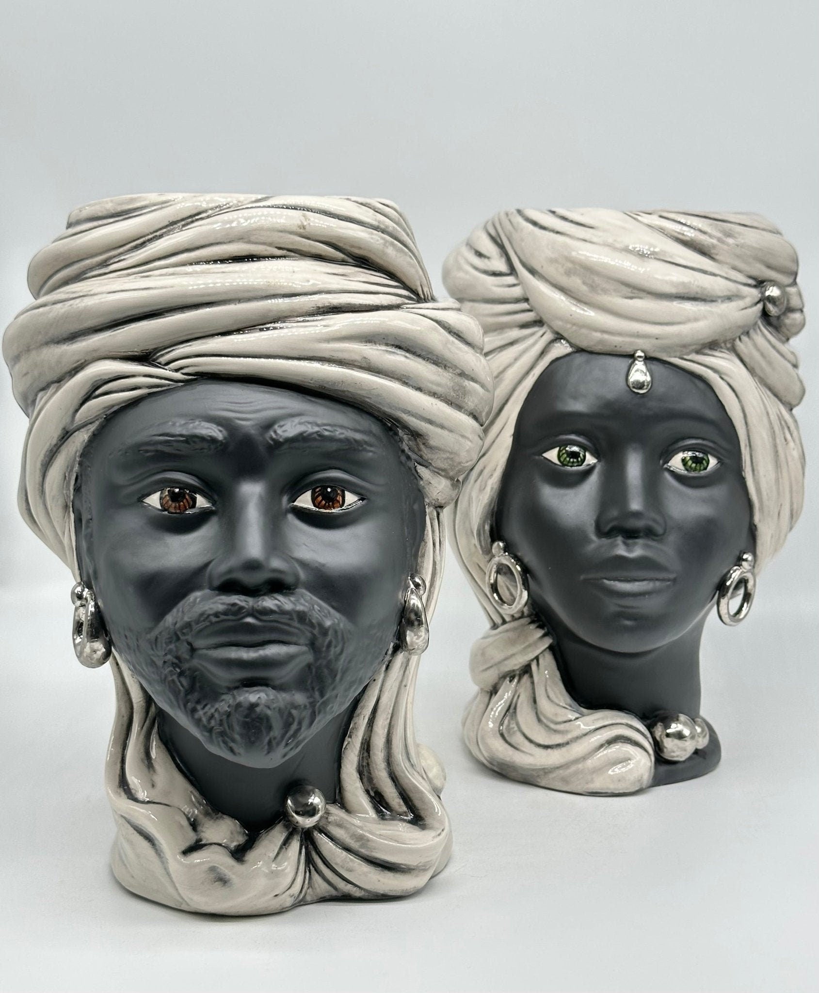 Teste di Moro Anubi Ceramica Caltagirone cm H.29 L.20 Artigianale Ghiaccio Nero Platino - DD CERAMICHE SICILIANE