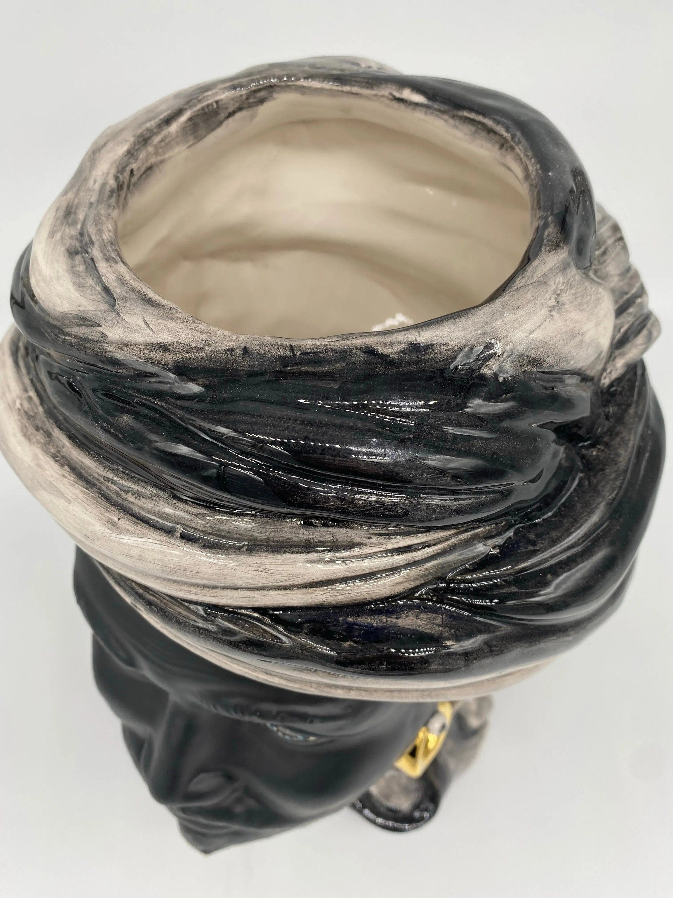 Teste di Moro Anubi Ceramica Caltagirone cm H.29 L.20 Artigianale Grigio Nero Oro DD CERAMICHE SICILIANE