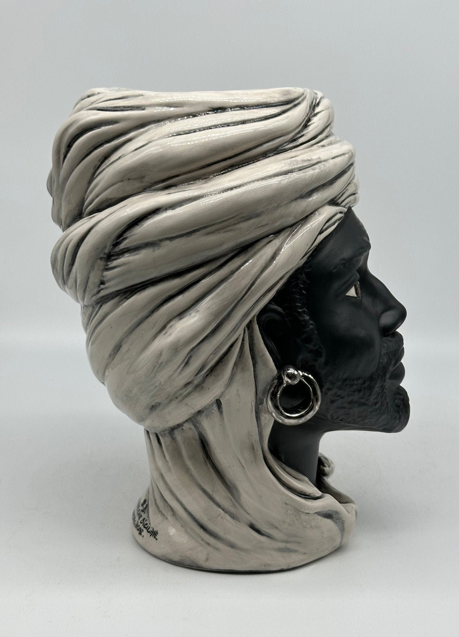 Teste di Moro Anubi Ceramica Caltagirone cm H.29 L.20 Artigianale Ghiaccio Nero Platino - DD CERAMICHE SICILIANE