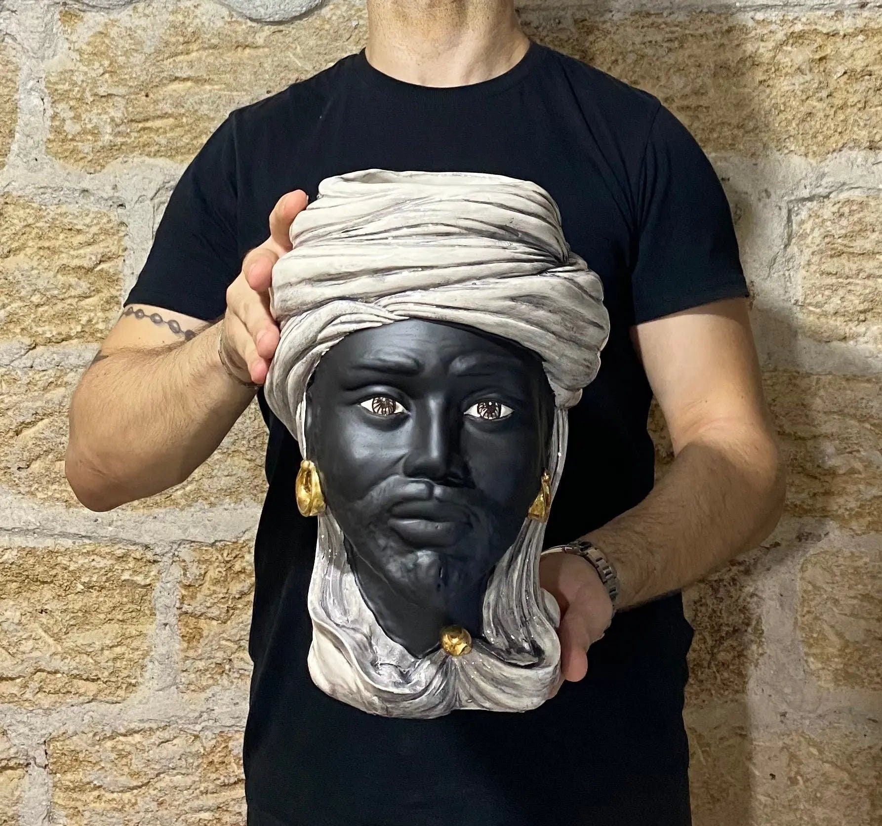 Teste di Moro Anubi Ceramica Caltagirone cm H.29 L.20 Artigianale Ghiaccio Nero Oro DD CERAMICHE SICILIANE