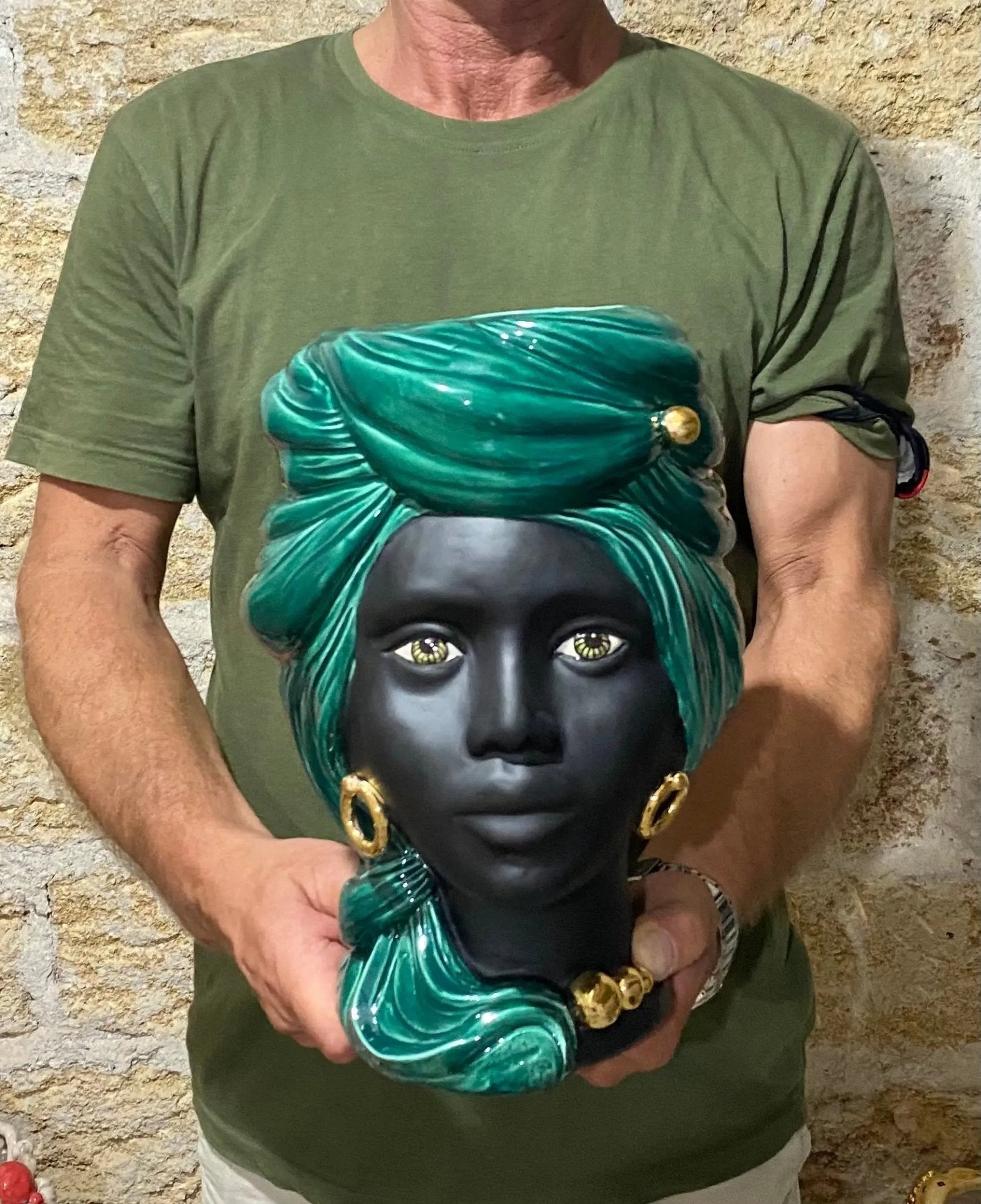 Teste di Moro Anubi Ceramica Caltagirone cm H.29 L.20 Artigianale Verde Nero Oro - DD CERAMICHE SICILIANE