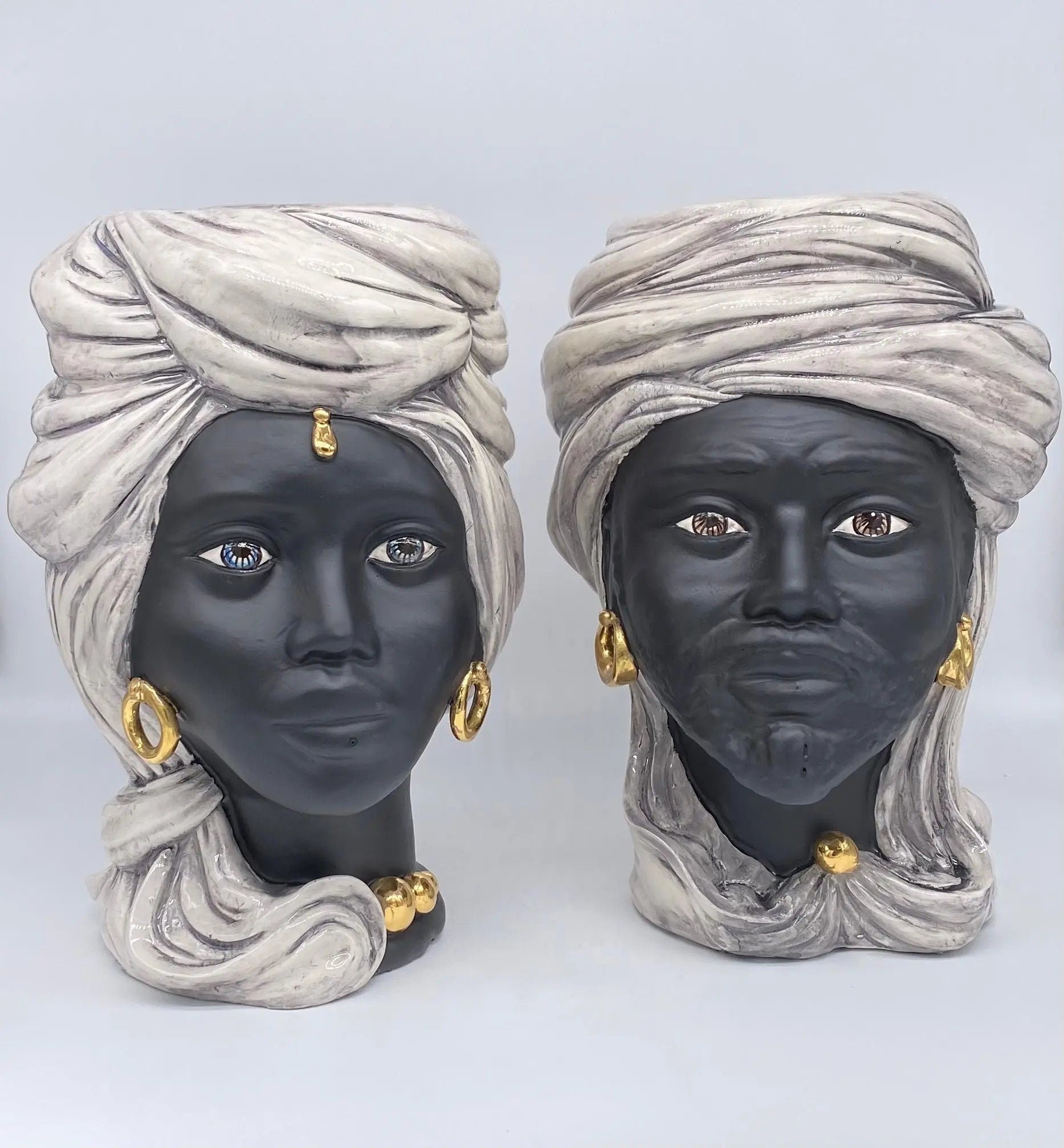 Teste di Moro Anubi Ceramica Caltagirone cm H.29 L.20 Artigianale Ghiaccio Nero Oro DD CERAMICHE SICILIANE