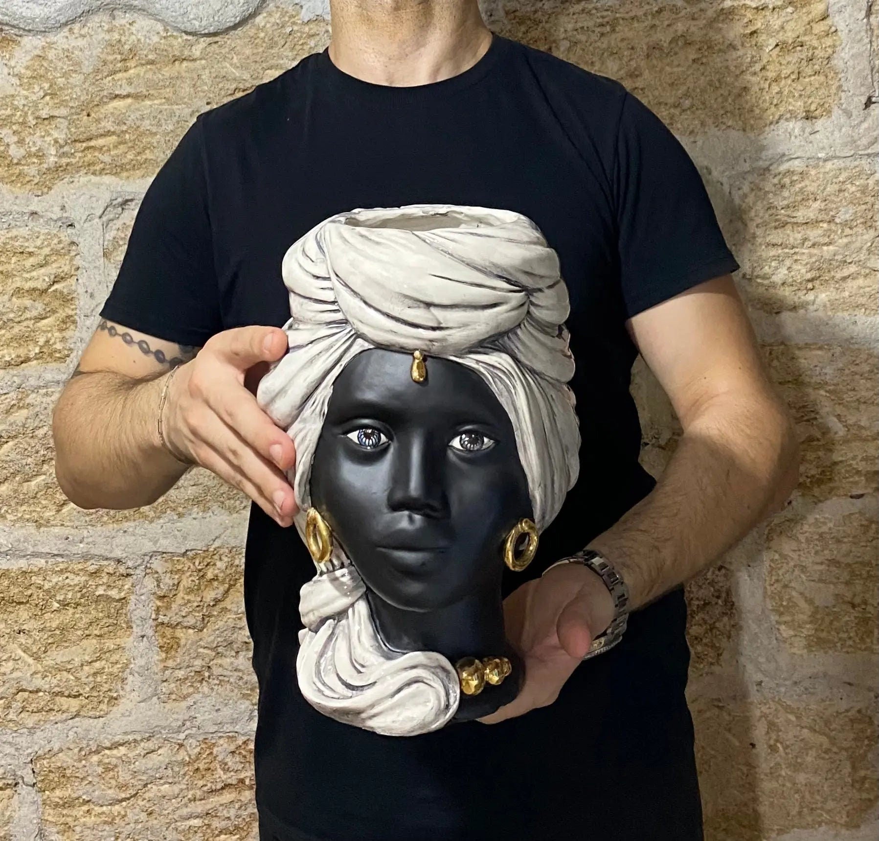 Teste di Moro Anubi Ceramica Caltagirone cm H.29 L.20 Artigianale Ghiaccio Nero Oro DD CERAMICHE SICILIANE