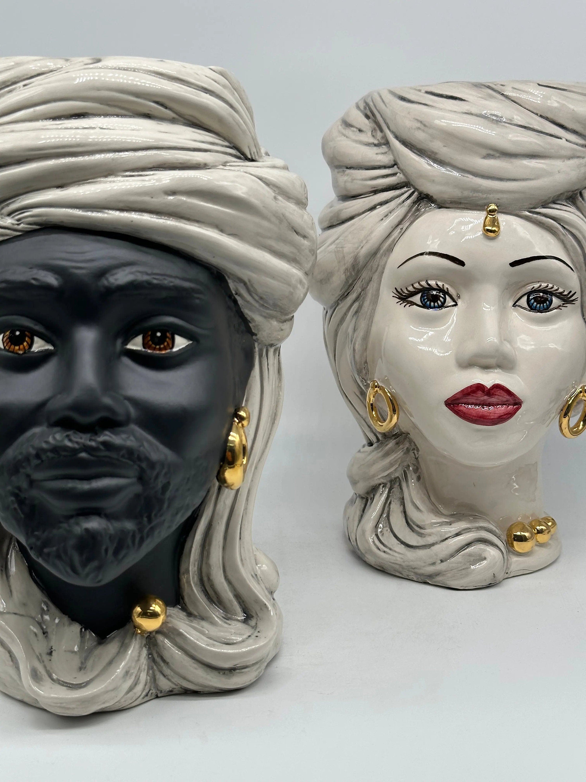 Teste di Moro Anubi Ceramica Caltagirone cm H.29 L.20 Artigianale Grigio Nero Oro DD CERAMICHE SICILIANE