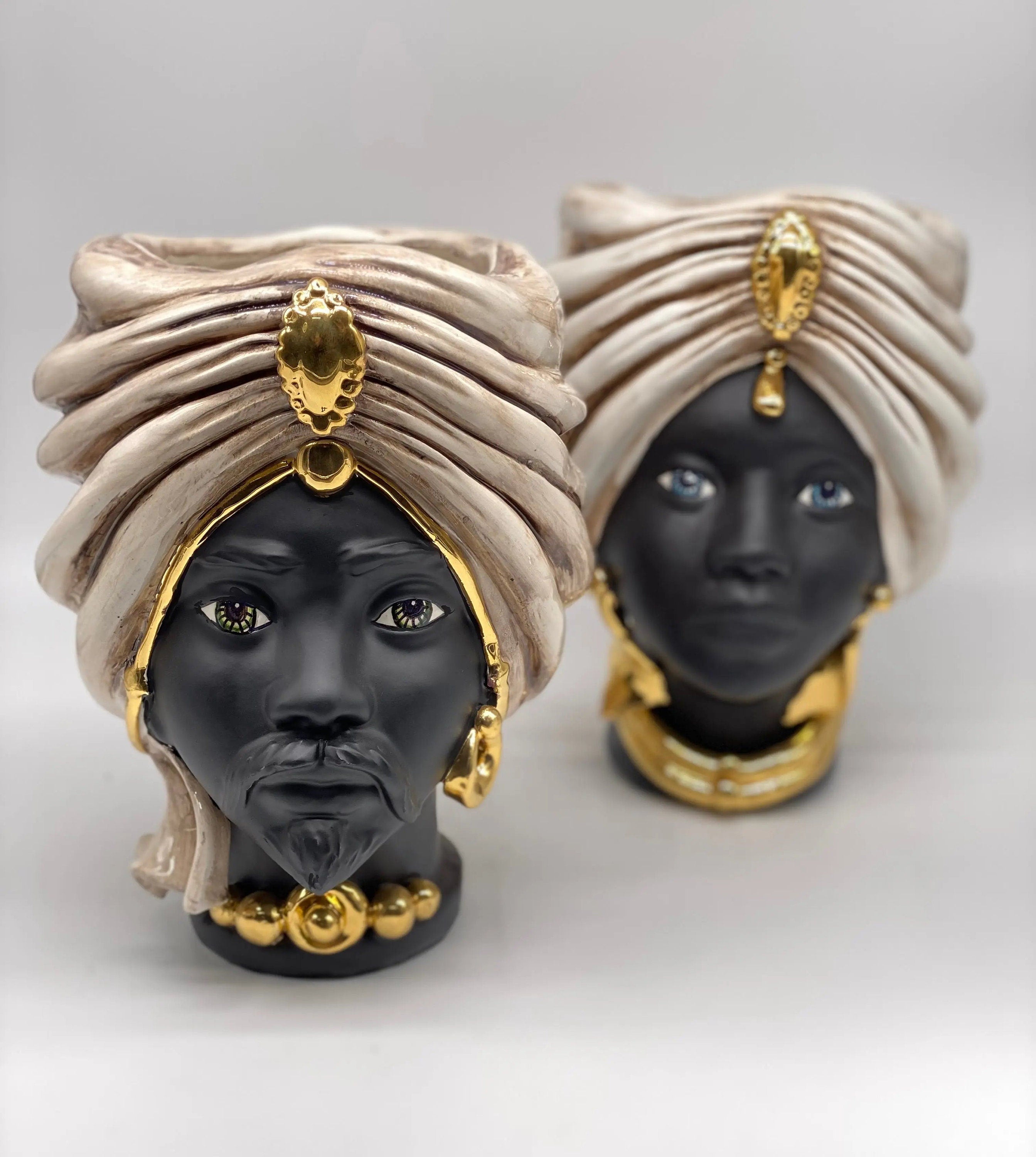 Teste di Moro Atena Ceramica Caltagirone cm H.24 L.18 Artigianale Écru Nero Oro DD CERAMICHE SICILIANE