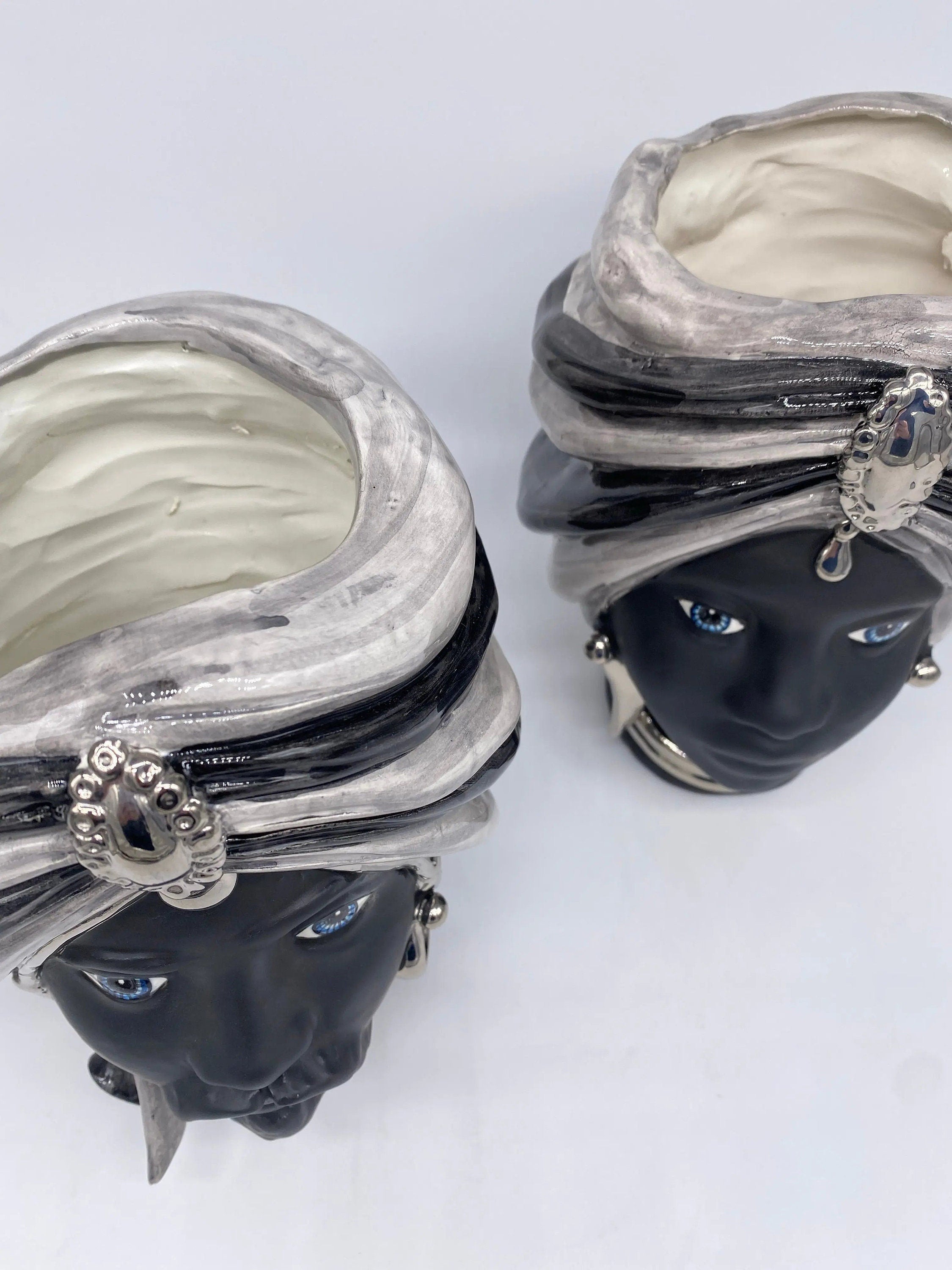 Teste di Moro Atena Ceramica Caltagirone cm H.24 L.18 Artigianale Grigio Nero Platino DD CERAMICHE SICILIANE