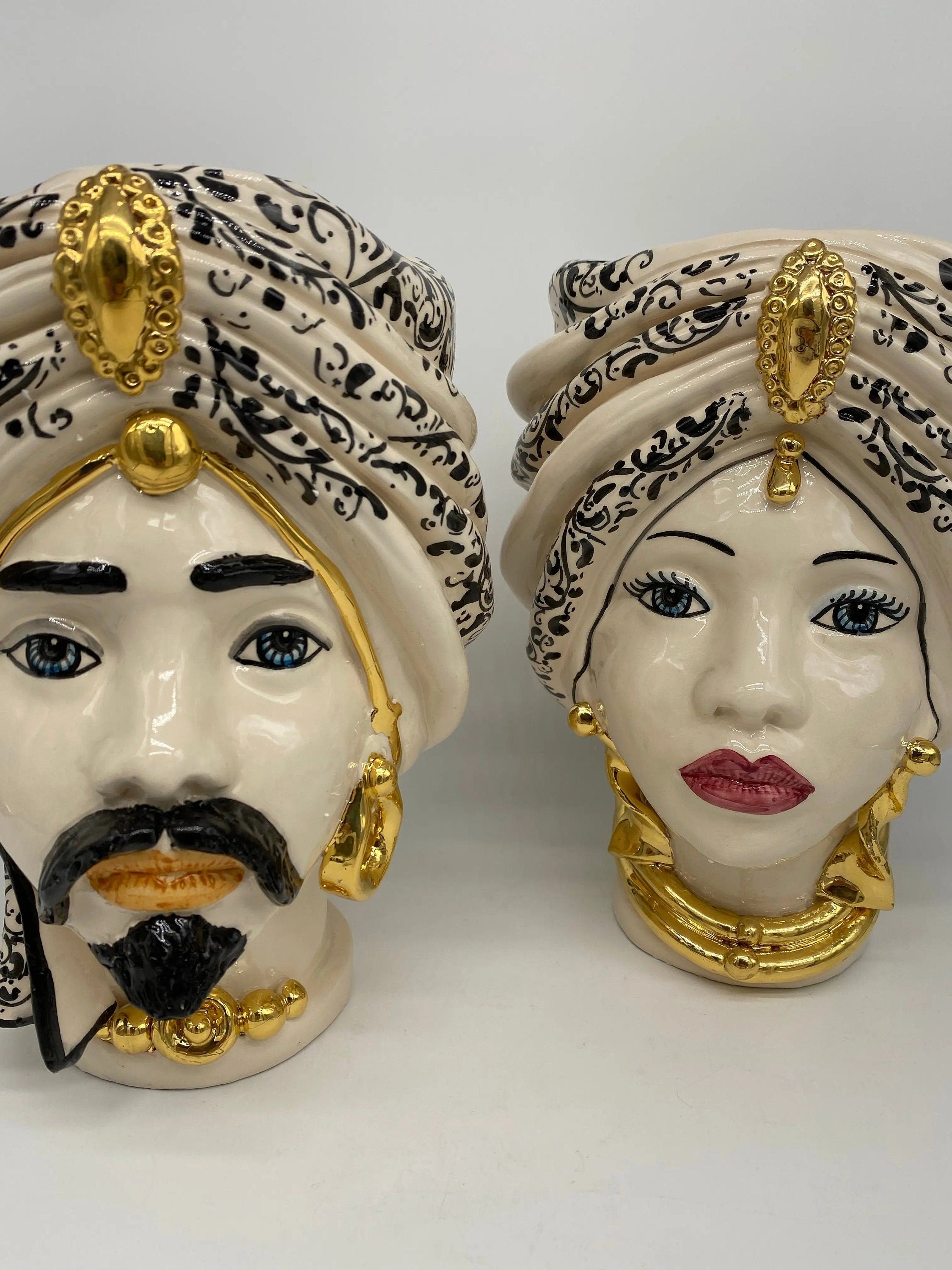 Teste di Moro Atena Ceramica Caltagirone cm H.24 L.18 Artigianale Bianco Decoro Barocco Oro DD CERAMICHE SICILIANE