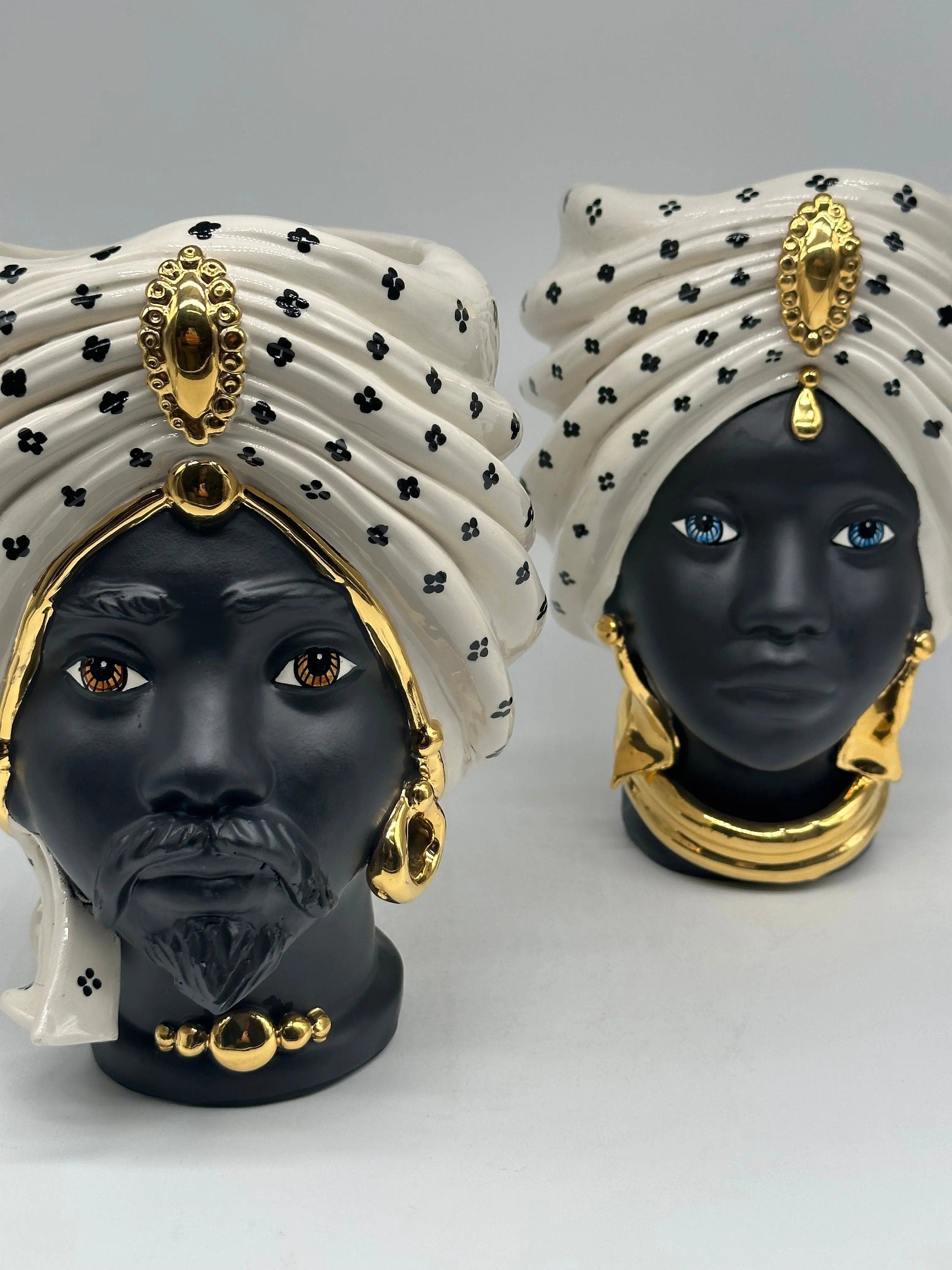 Teste di Moro Atena Ceramica Caltagirone cm H.24 L.18 Artigianale Bianco Pois Nero Oro DD CERAMICHE SICILIANE