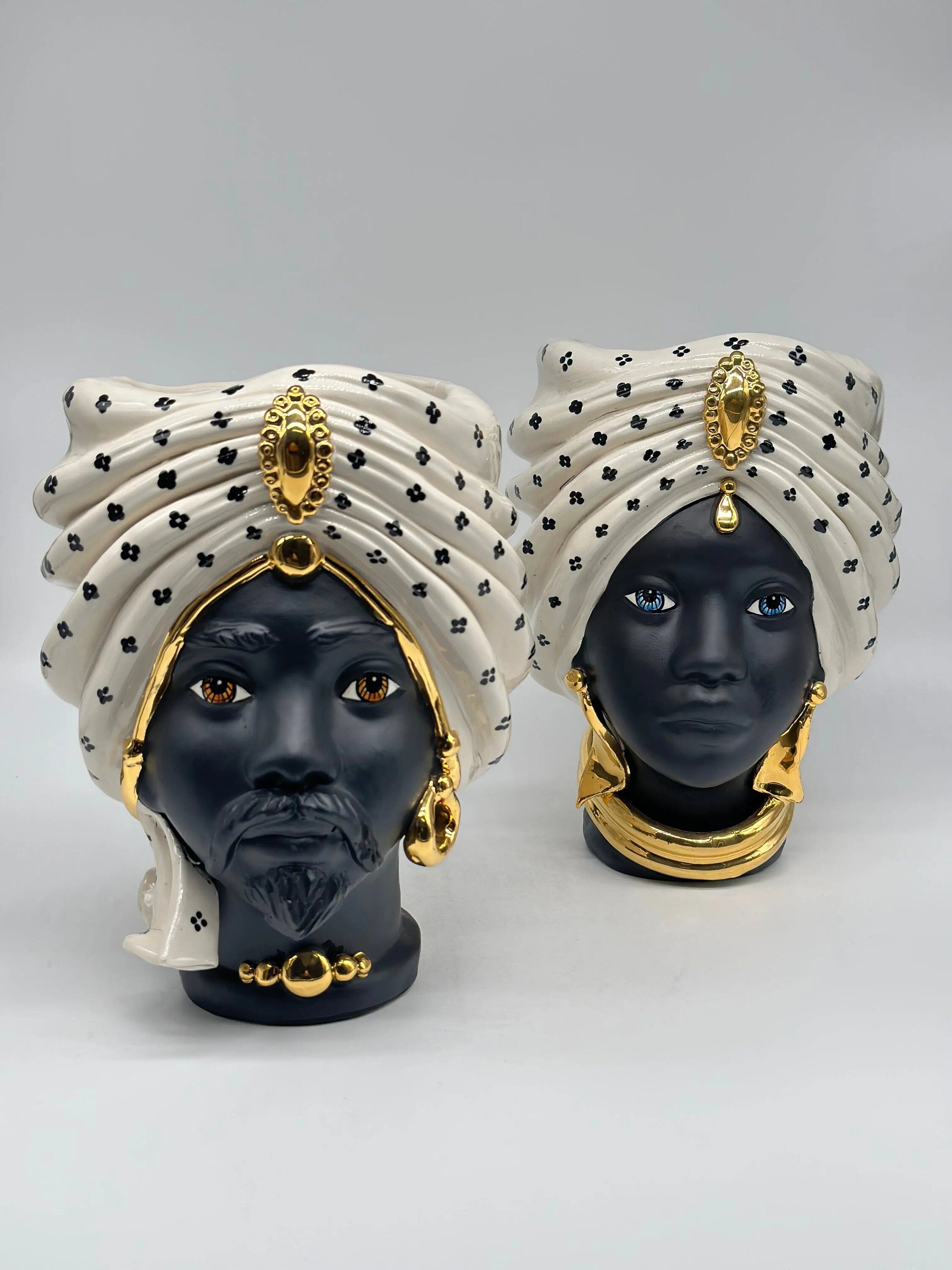 Teste di Moro Atena Ceramica Caltagirone cm H.24 L.18 Artigianale Bianco Pois Nero Oro DD CERAMICHE SICILIANE