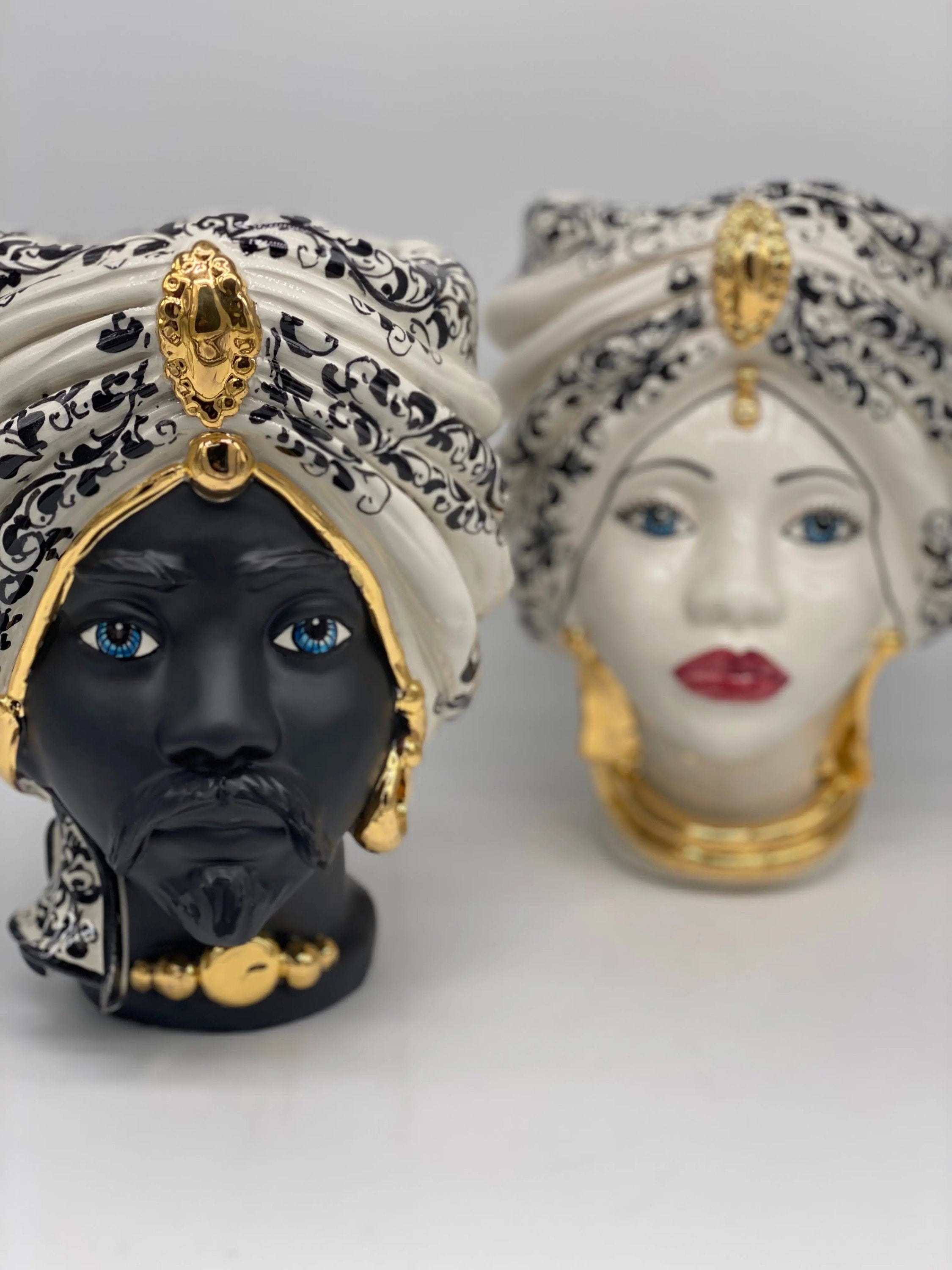 Teste di Moro Atena Ceramica Caltagirone cm H.24 L.18 Artigianale Opaco Bianco Barocco Oro DD CERAMICHE SICILIANE