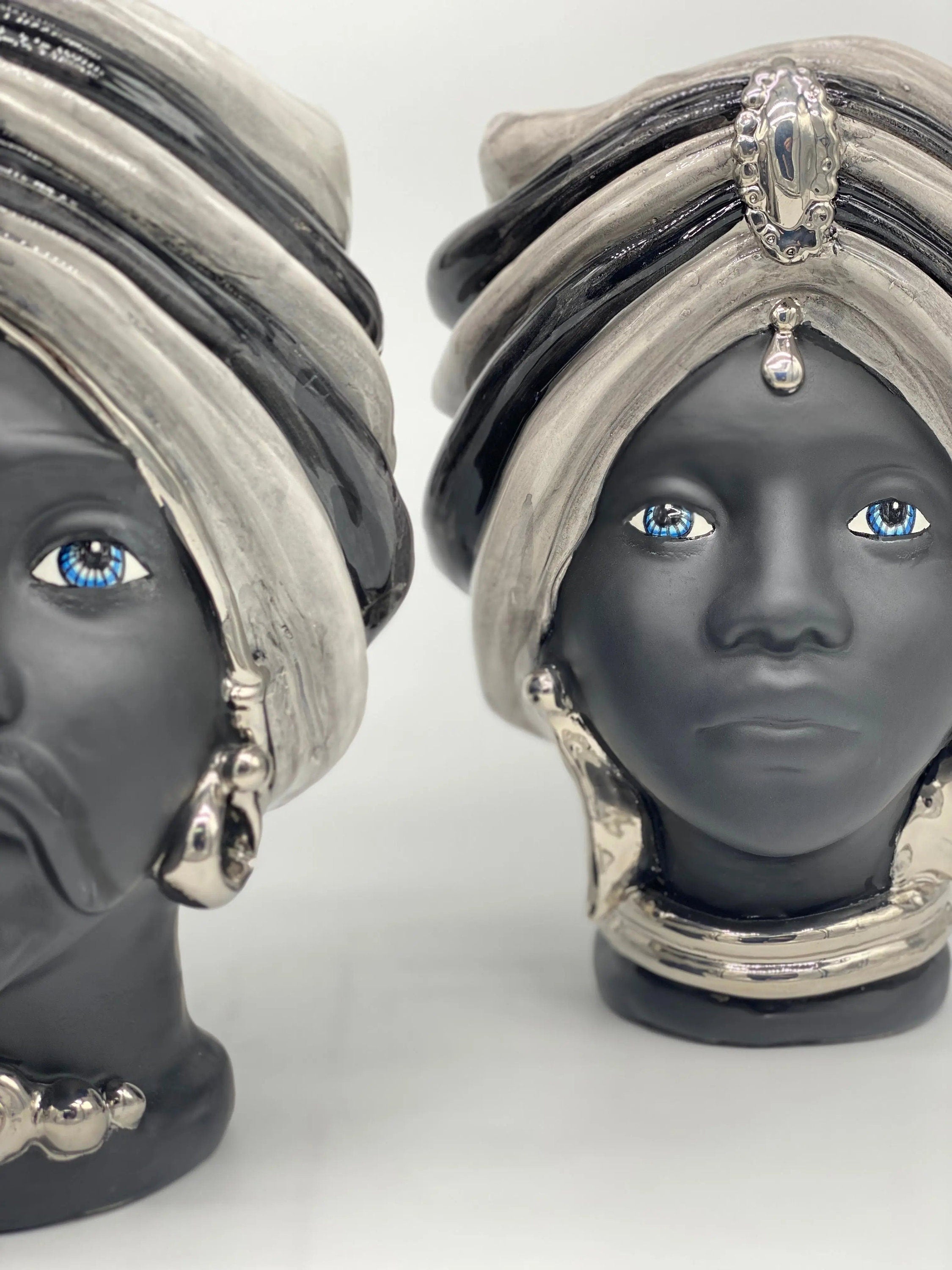 Teste di Moro Atena Ceramica Caltagirone cm H.24 L.18 Artigianale Grigio Nero Platino DD CERAMICHE SICILIANE