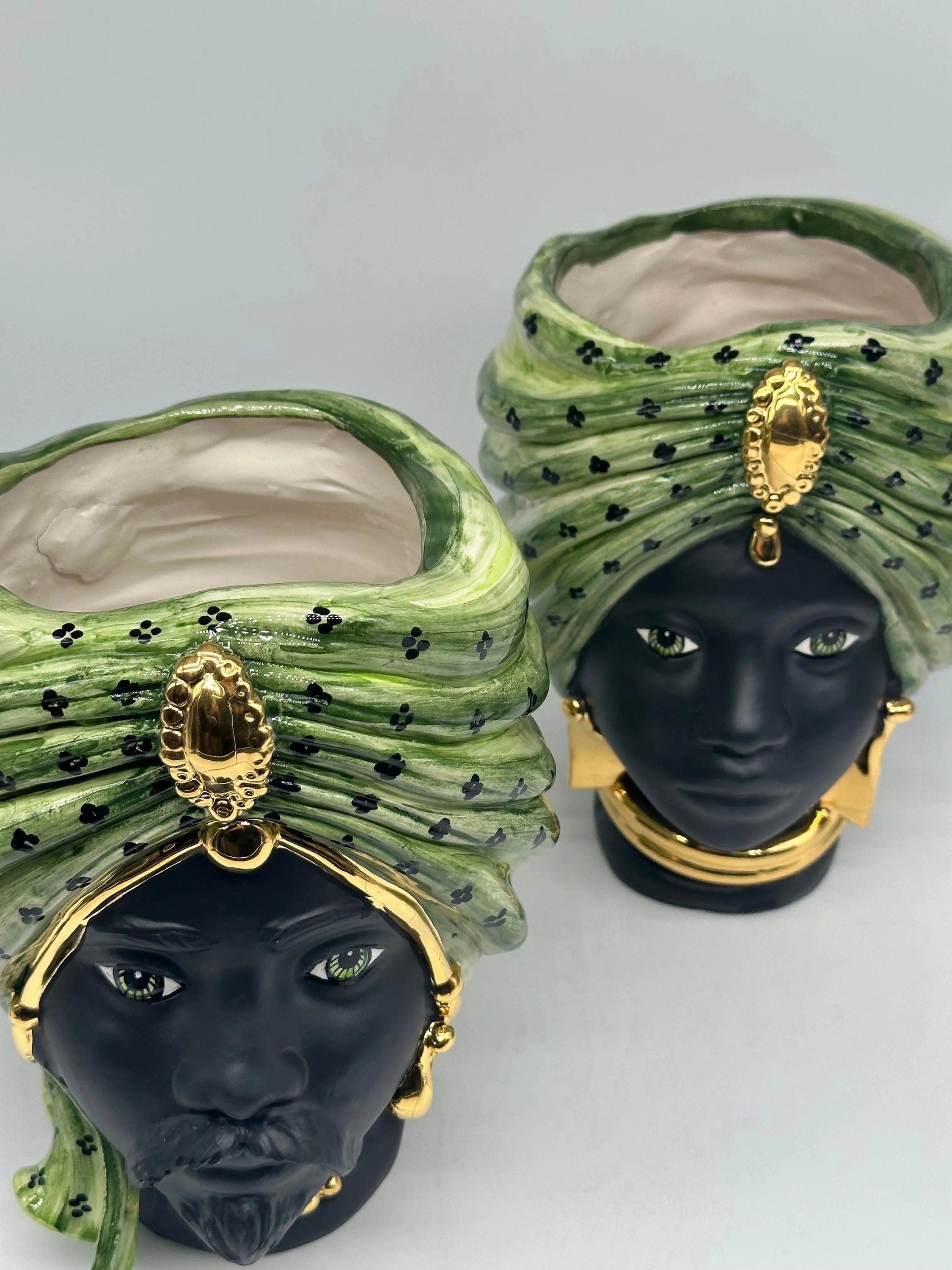 Teste di Moro Atena Ceramica Caltagirone cm H.24 L.18 Artigianale Verde Pois Nero Oro DD CERAMICHE SICILIANE