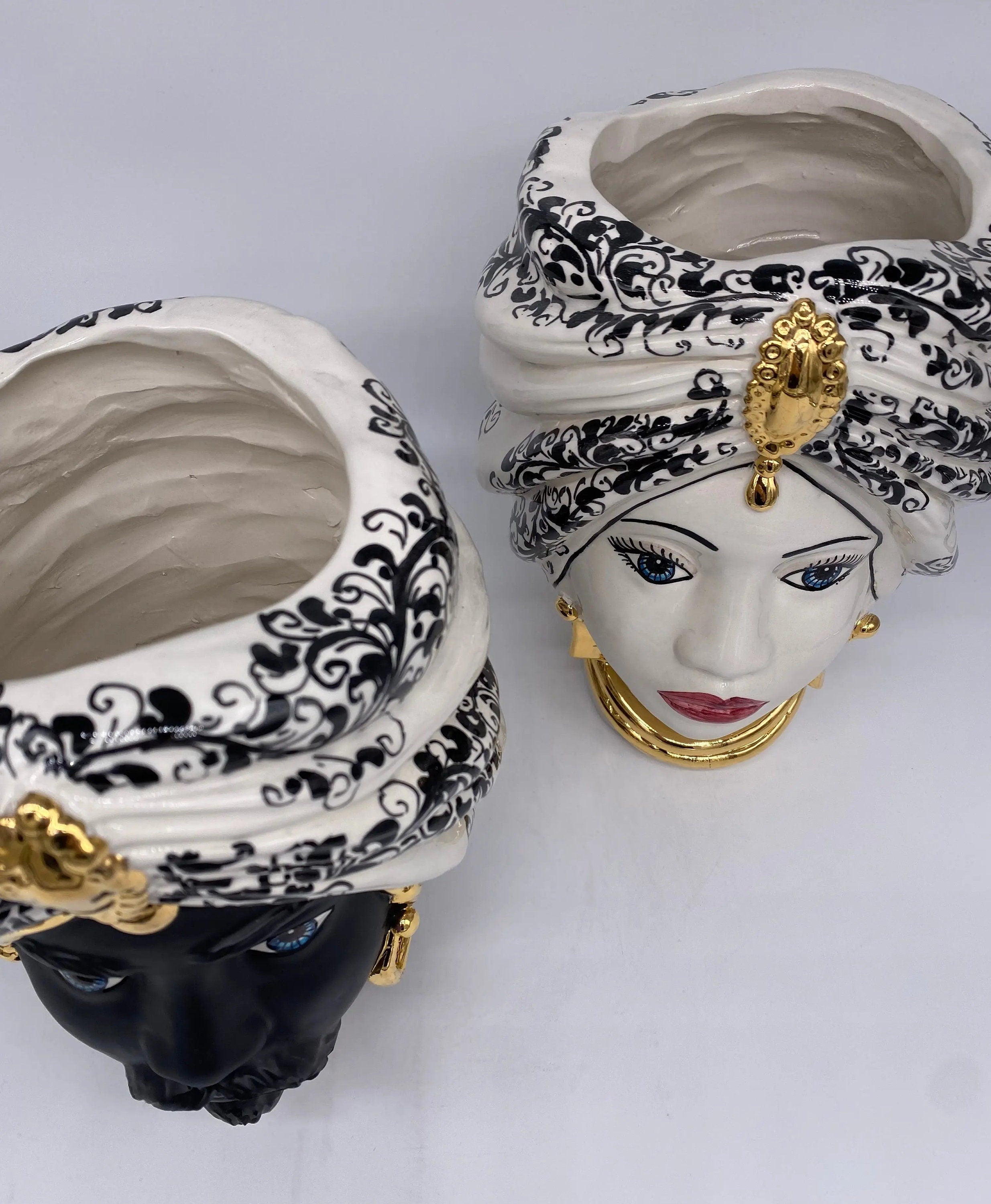 Teste di Moro Atena Ceramica Caltagirone cm H.24 L.18 Artigianale Opaco Bianco Barocco Oro DD CERAMICHE SICILIANE