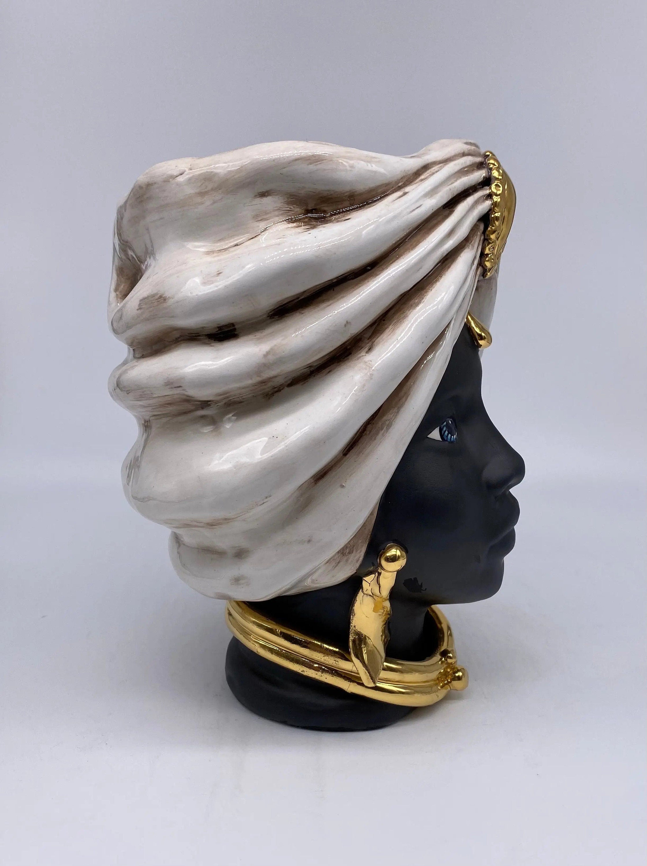 Teste di Moro Atena Ceramica Caltagirone cm H.24 L.18 Artigianale Écru Nero Oro DD CERAMICHE SICILIANE