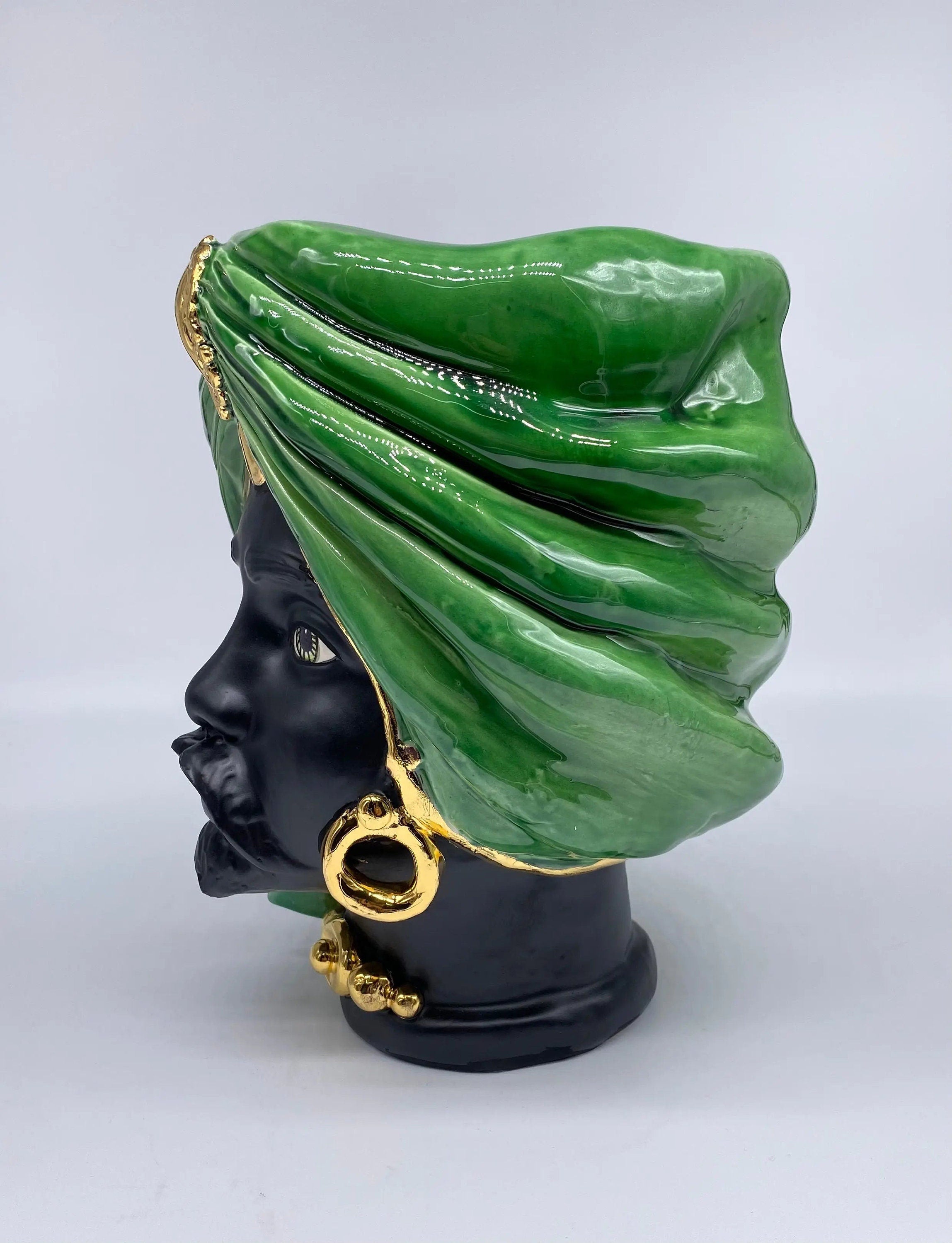 Teste di Moro Atena Ceramica Caltagirone cm H.24 L.18 Artigianale Verde Cristallo Opaco Oro DD CERAMICHE SICILIANE